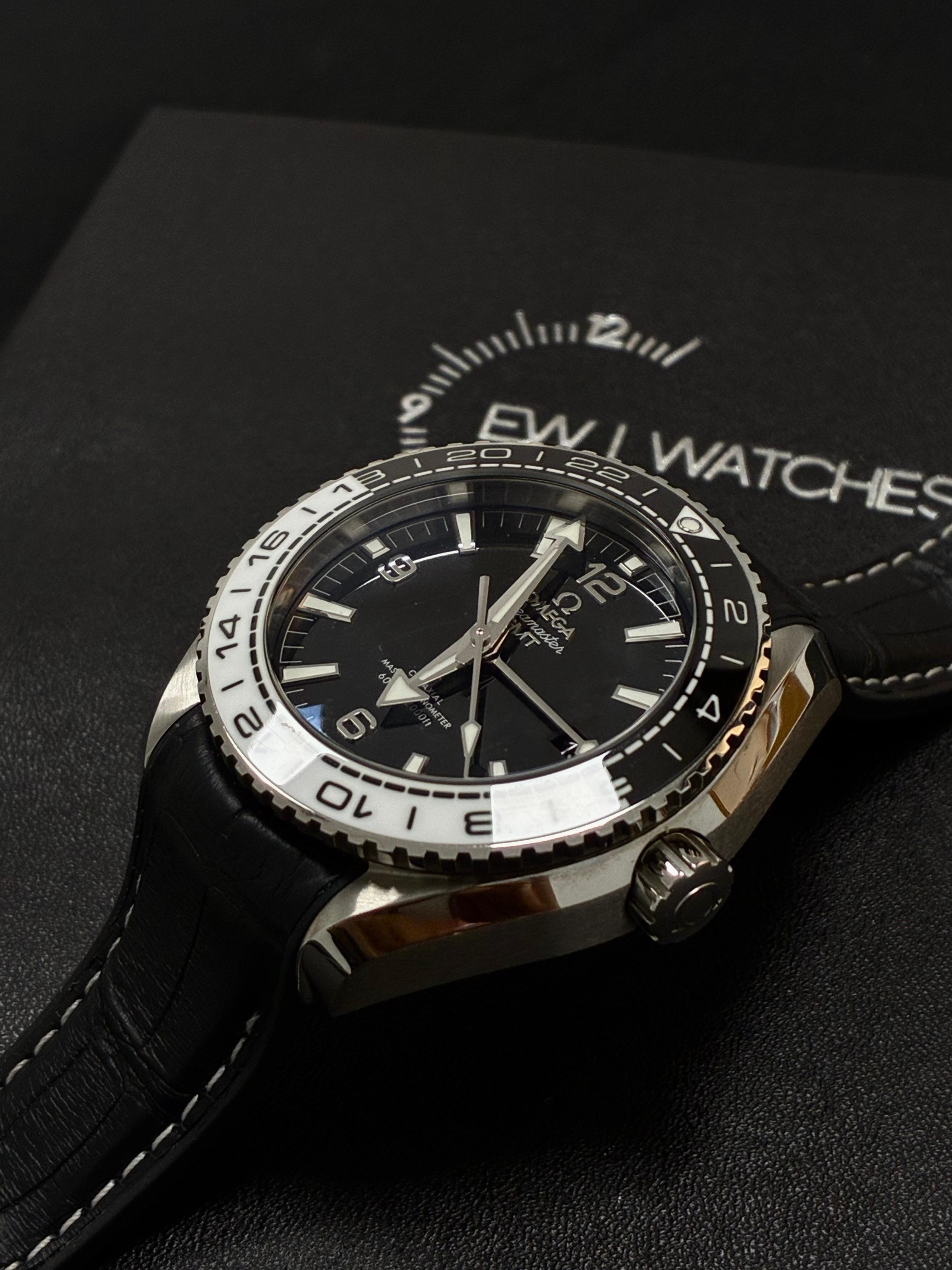 Omega Seamaster Planet Ocean 600M 43.5 MM 215.33.44.22.01.001 2022