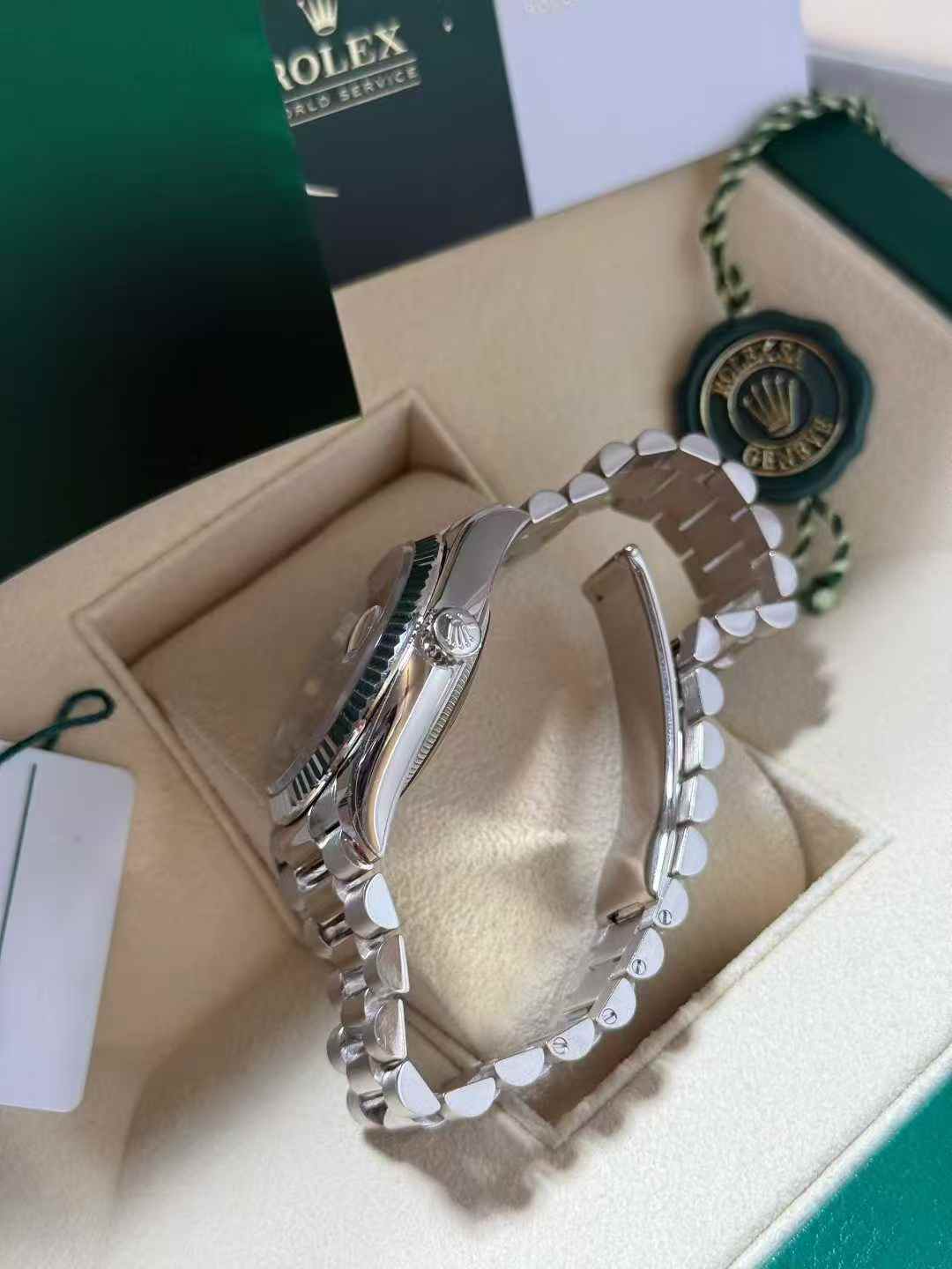 Rolex 128239 blue diamond jubilee 25 links