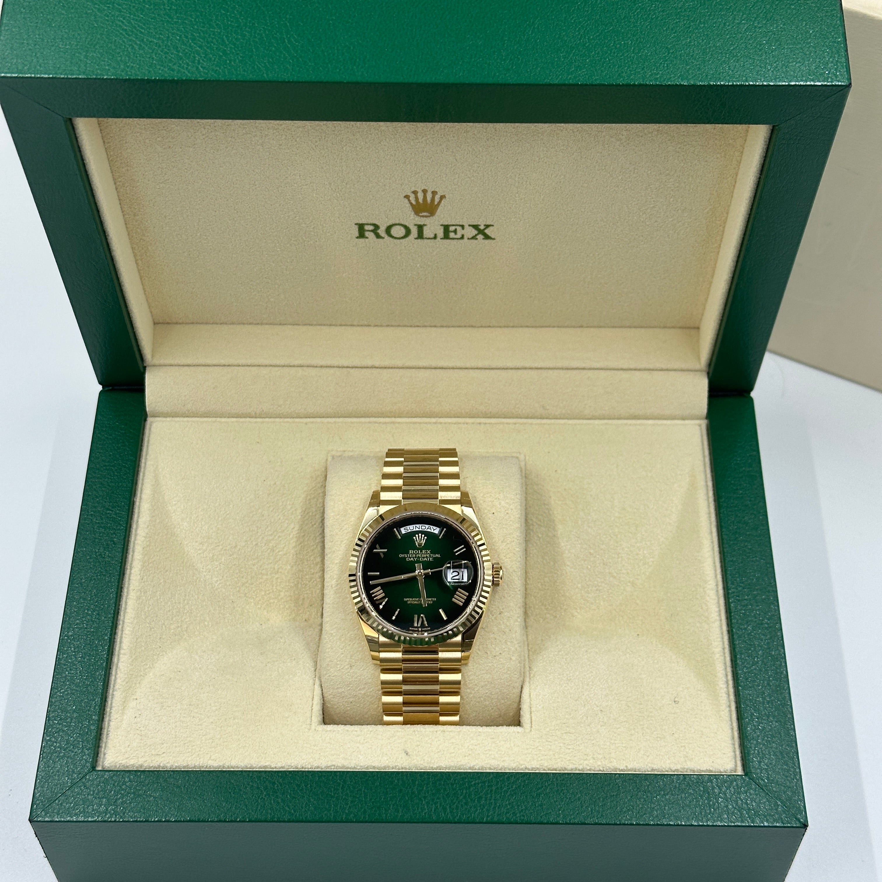Rolex Day-Date 36 128238 Green Roman Ombre 2025