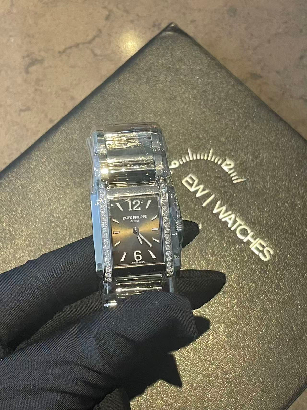 Patek Philippe 4910/1200A-010 2025