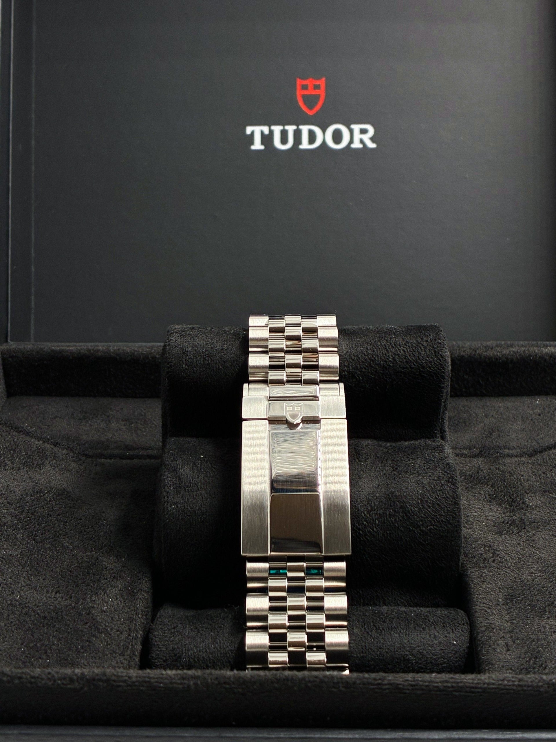 Tudor Black Bay One 39 79660-0002 Blue
