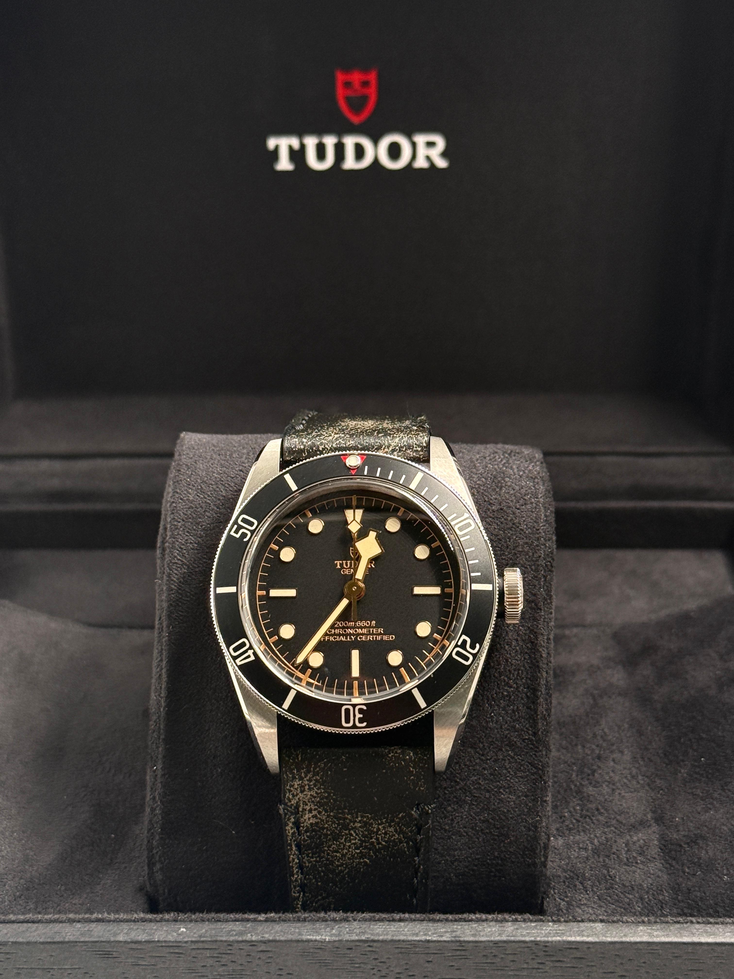 Tudor Black Bay 41 mm 79230N-0008 Schwarzes Leder 2024 HWN