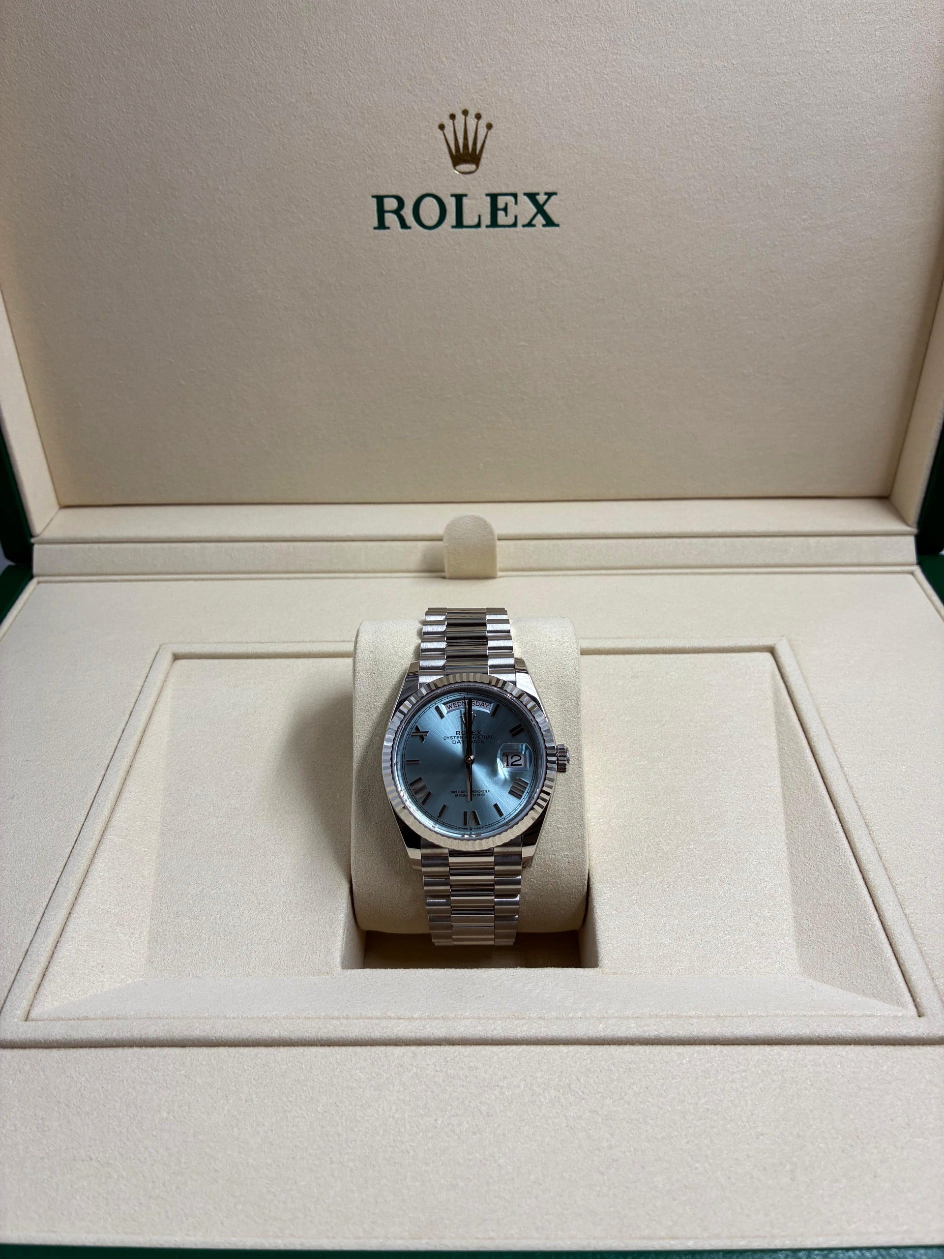 Rolex Day-Date 36 128236 ICE BLUE ROMAN