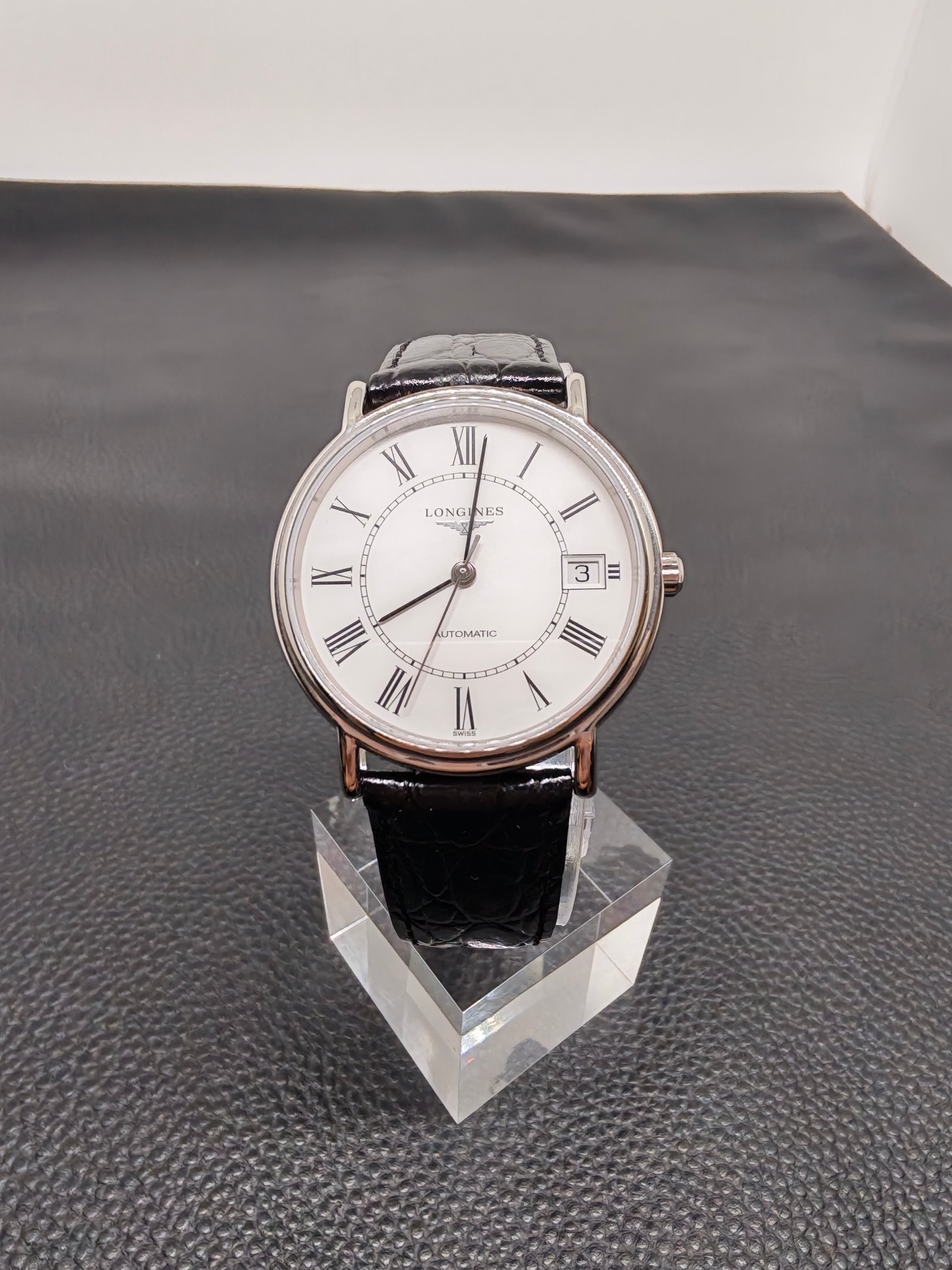 Longines White Automatic Presence Stainless L4.821.4.11.2 2026