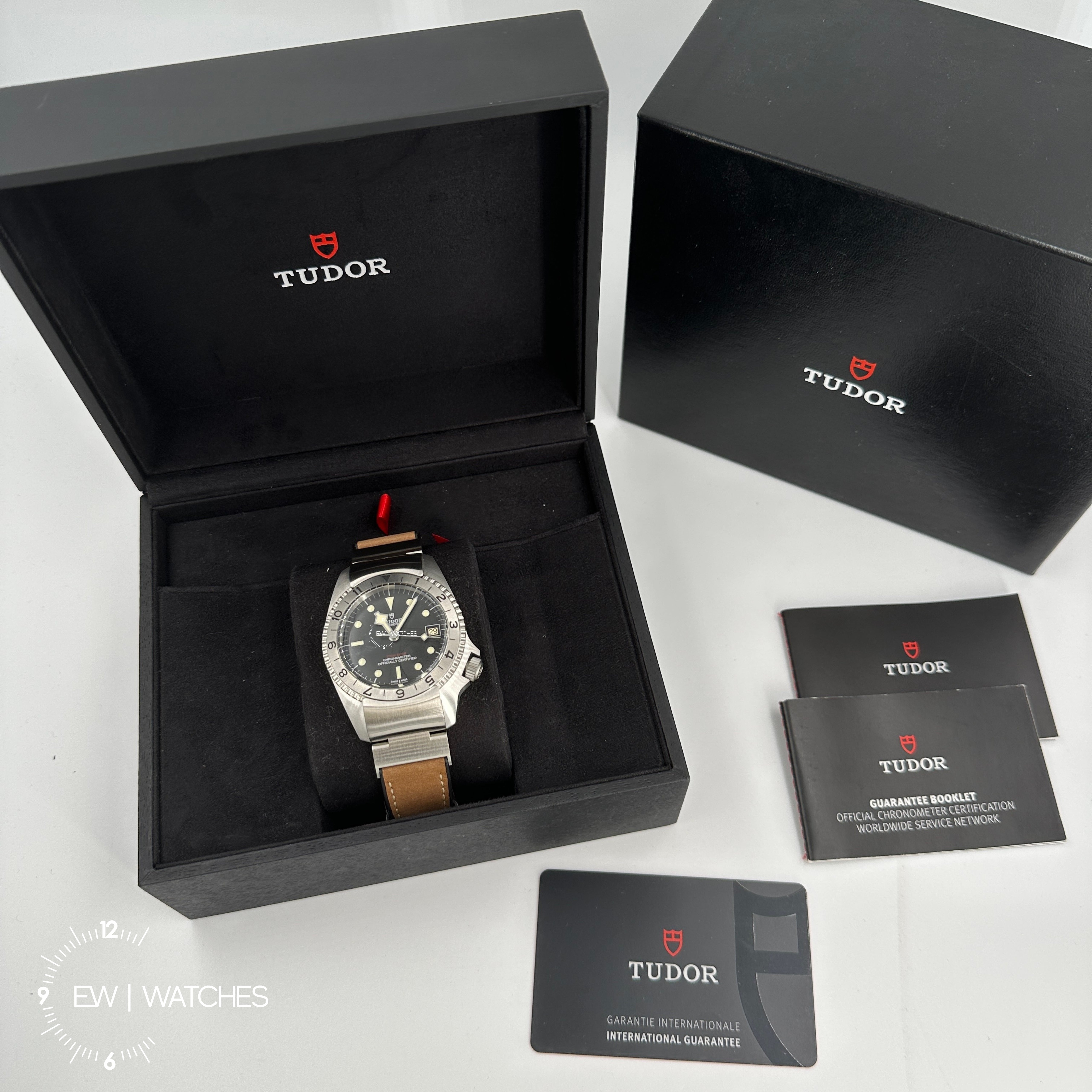 Tudor Black Bay P01 42mm 70150-0001 Black Leather 2024