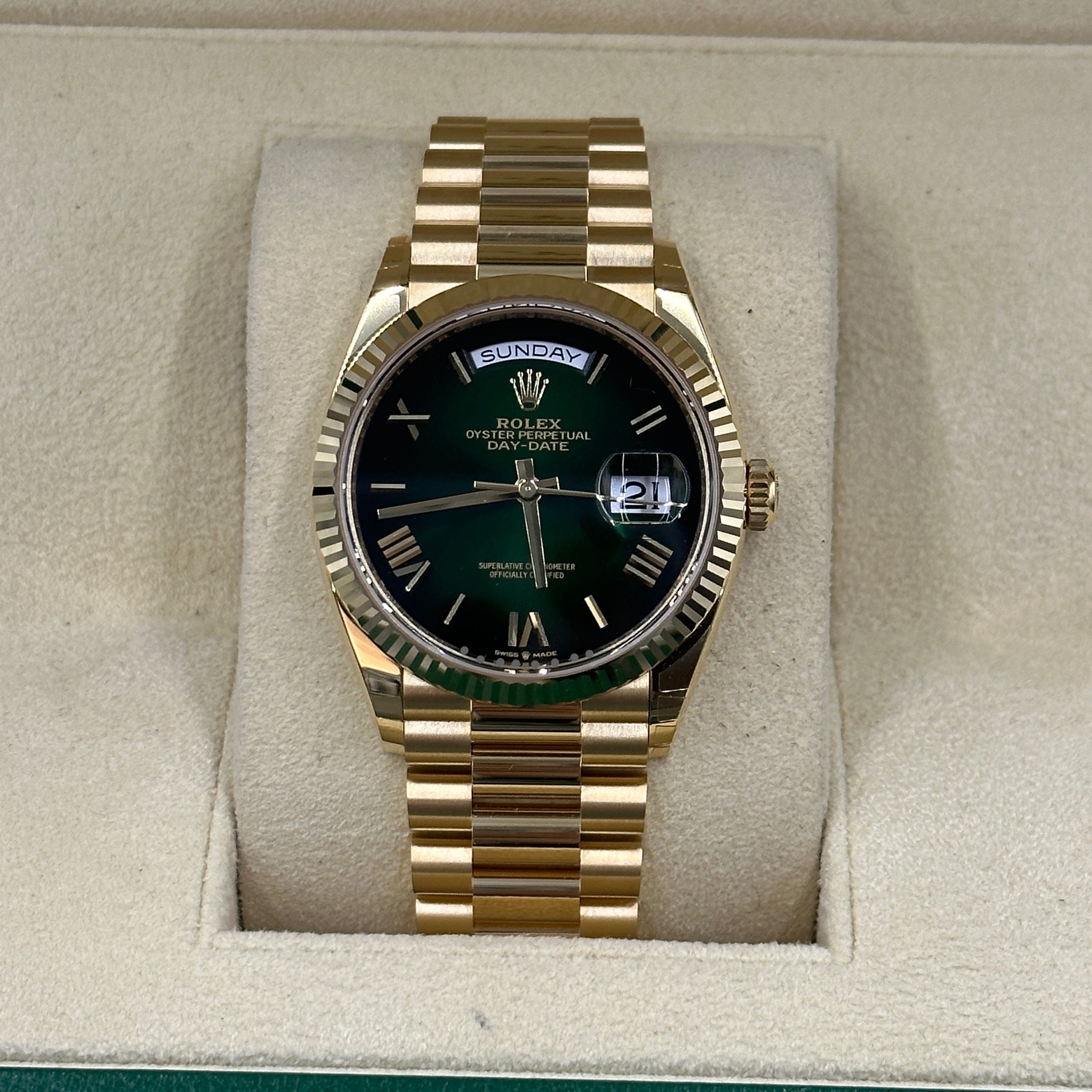 ROLEX Day-Date 36 128238 GREEN ROMAN OMBRE 2024