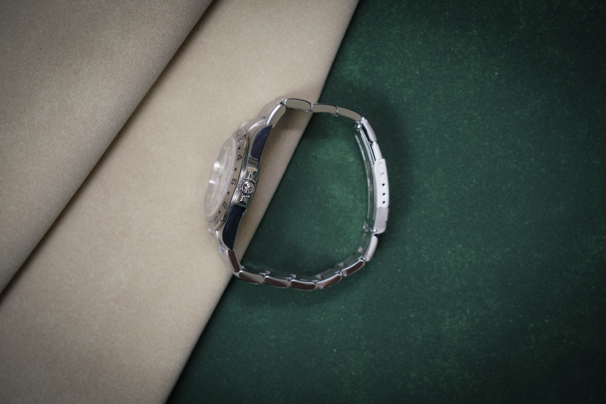 16570T White with original paper