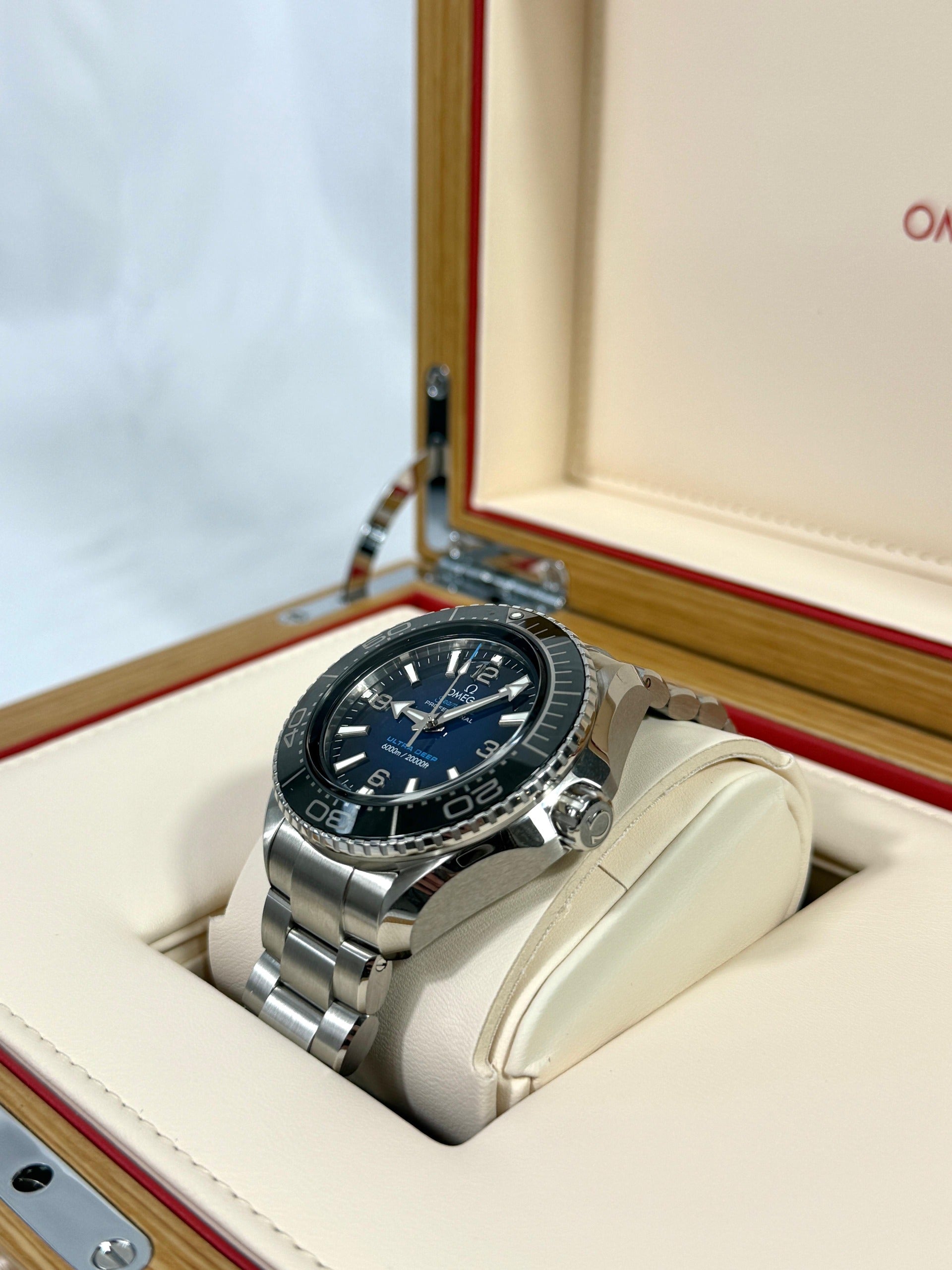 Omega Seamaster Planet Ocean 6000M 45,5 mm 215.30.46.21.03.001 2023