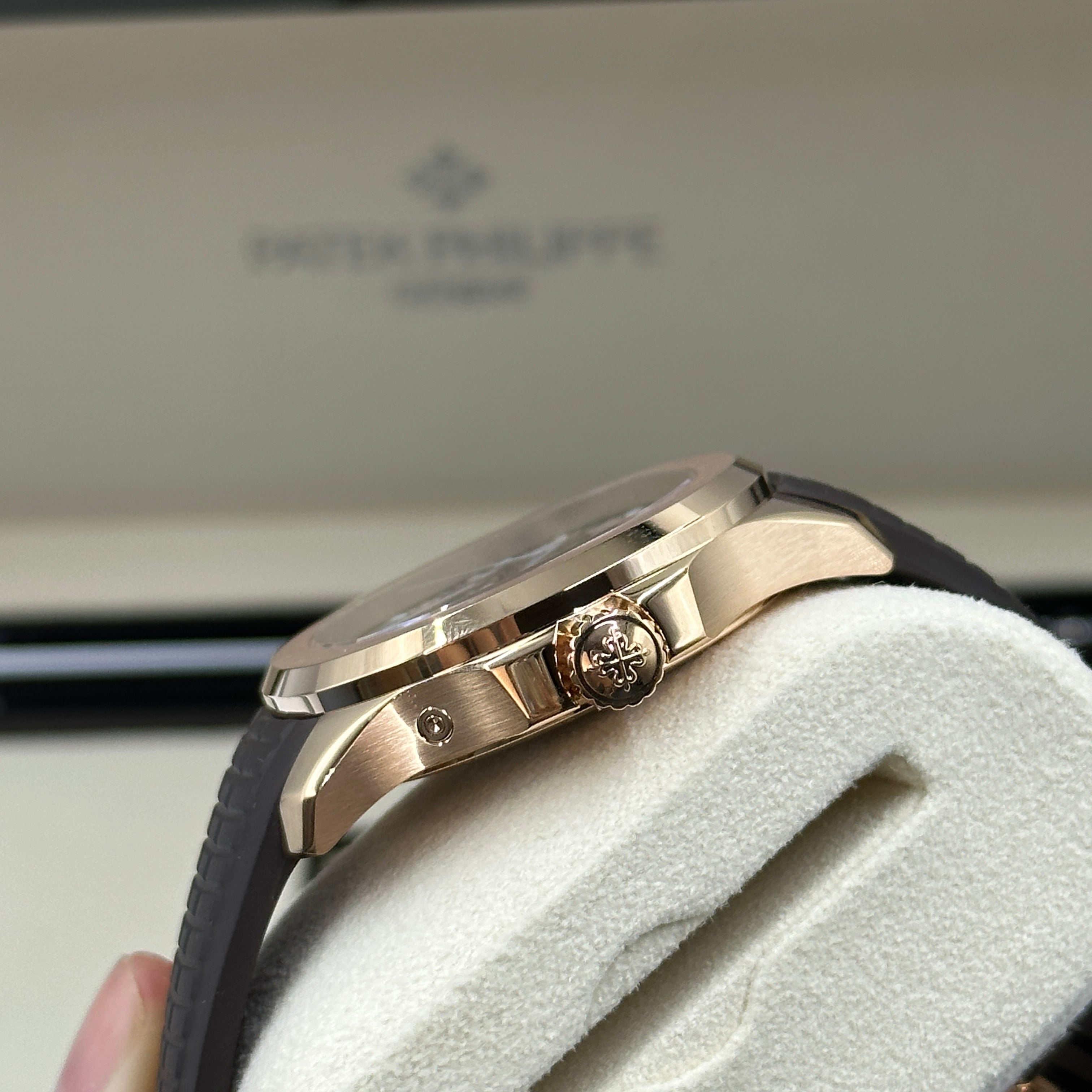 Patek Philippe Aquanaut Travel Time 5164R-001