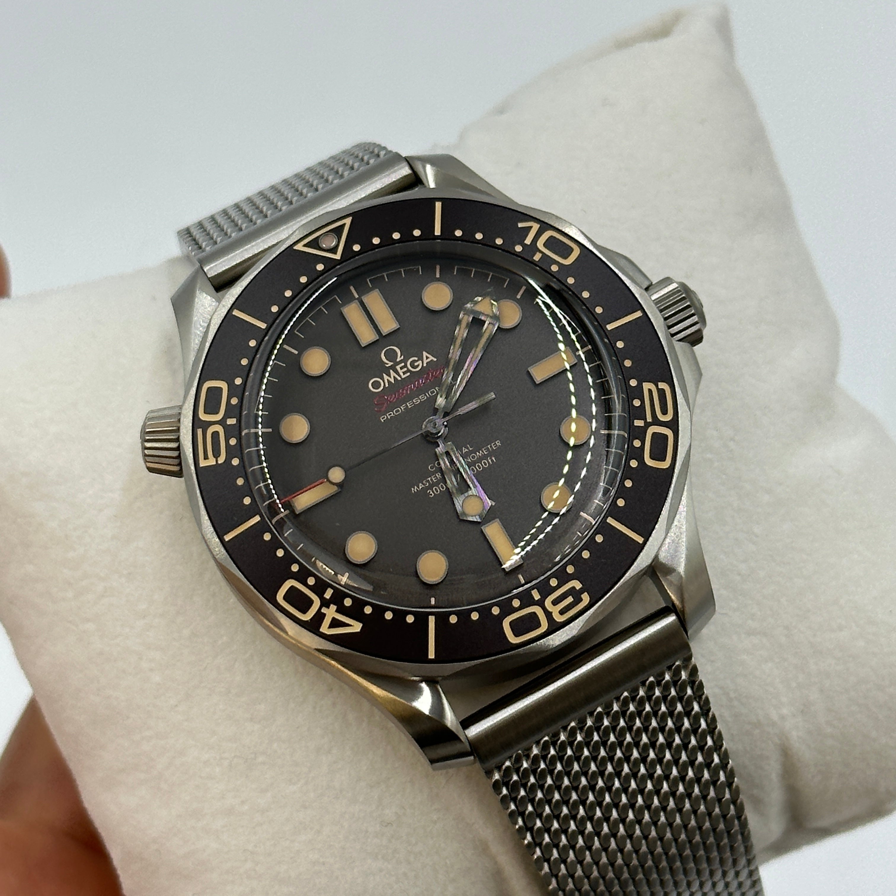 OMEGA Seamaster Diver 300M  210.90.42.20.01.001