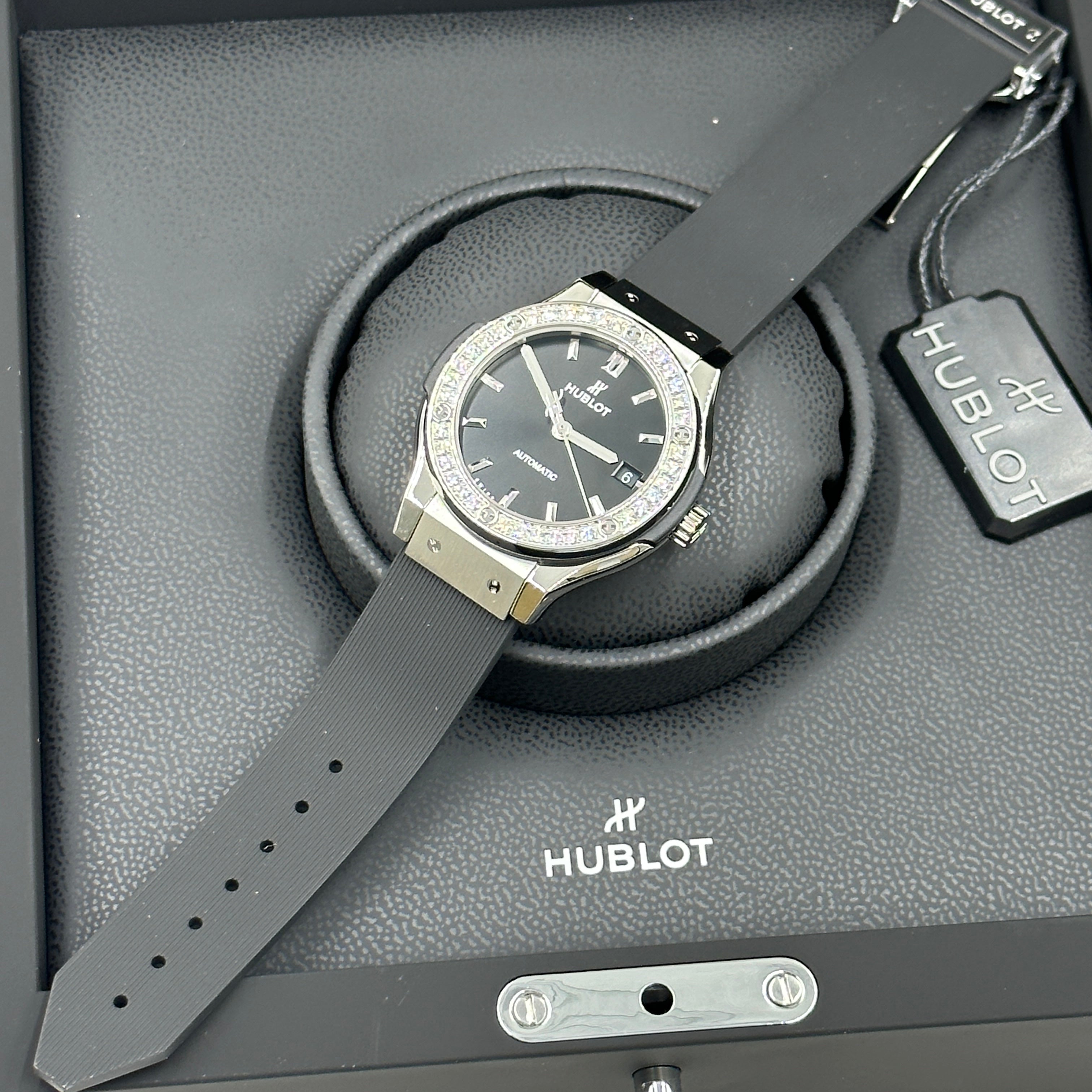 Hublot Classic Fusion 565.NX.1470.RX.1204