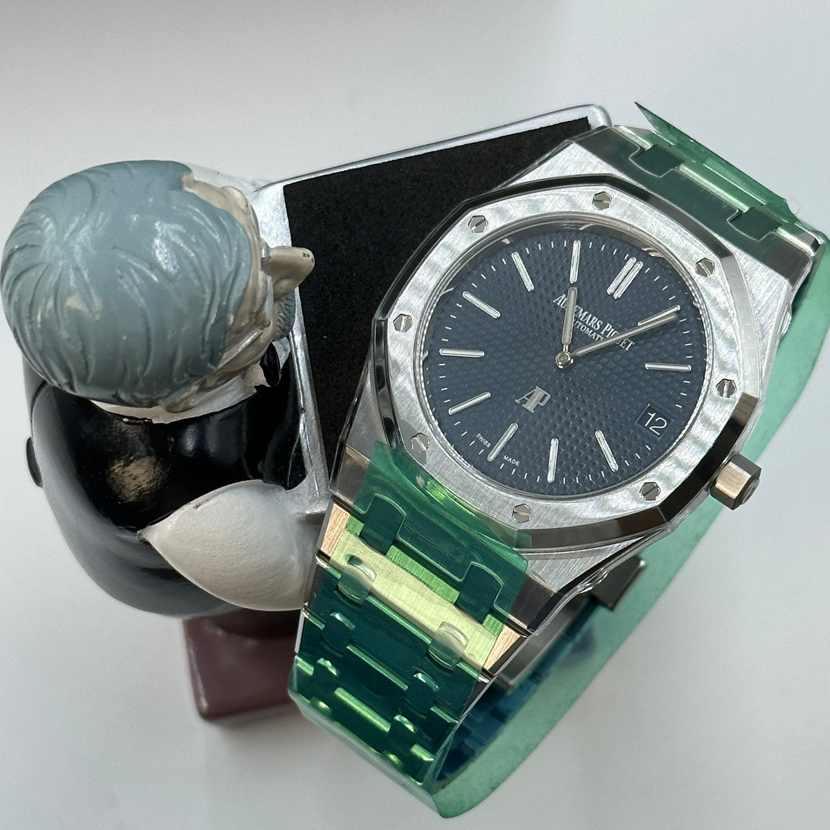 Audemars Piguet Royal Oak "jumbo" Extra-thin 16202ST.OO.1240ST.02 2025