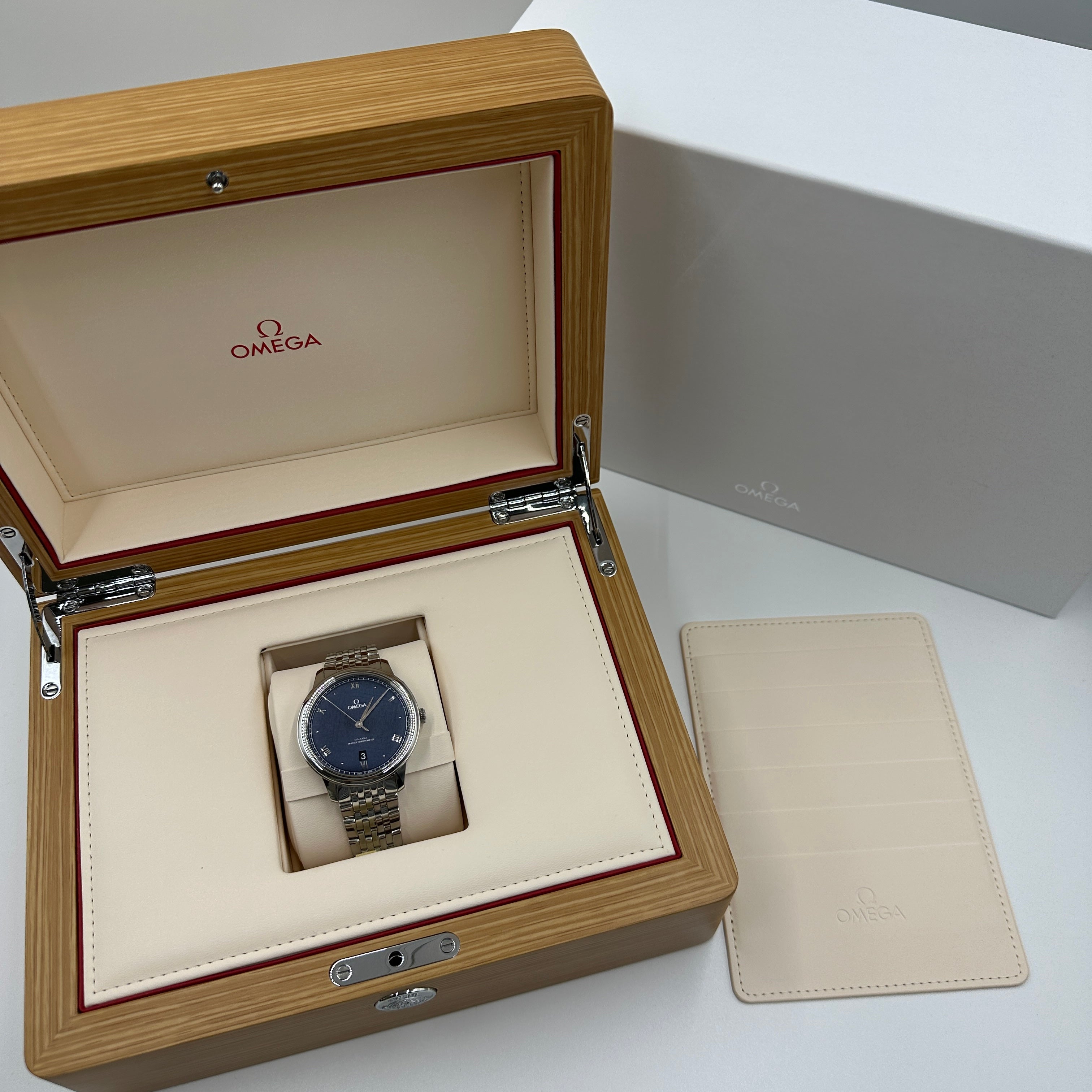 Omega 434.10.40.20.03.001 De Ville 2026