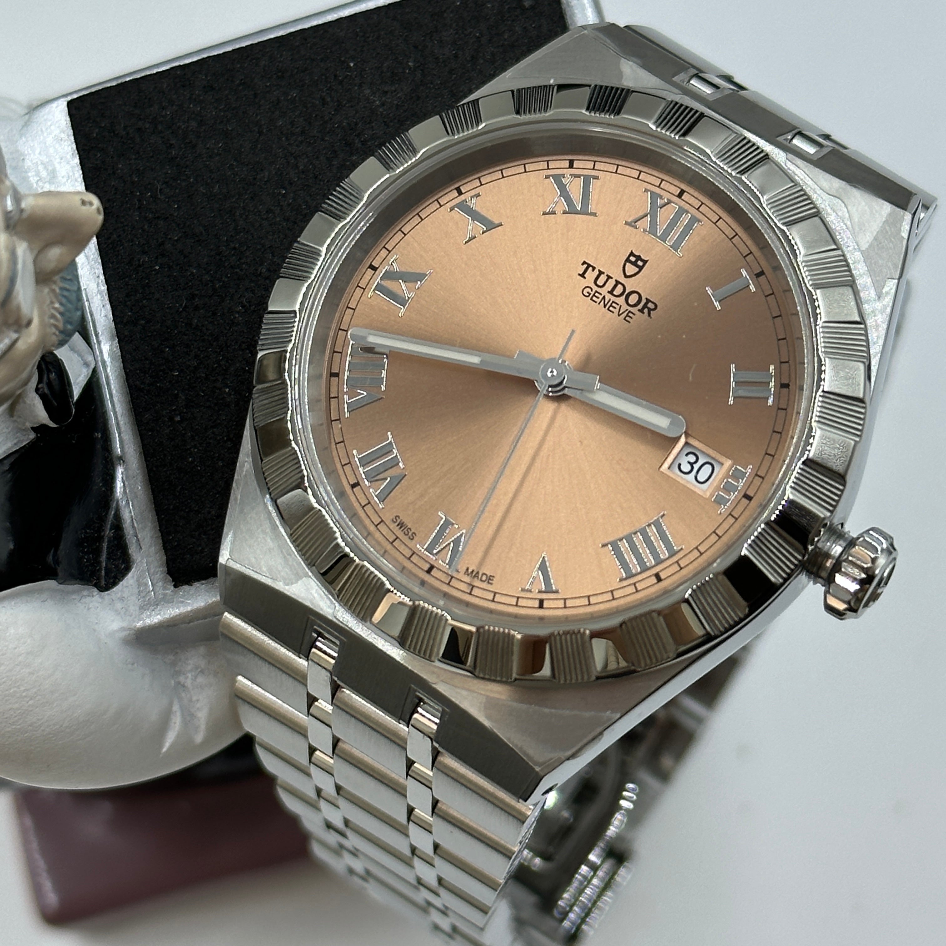 Tudor Royal M28500-0007