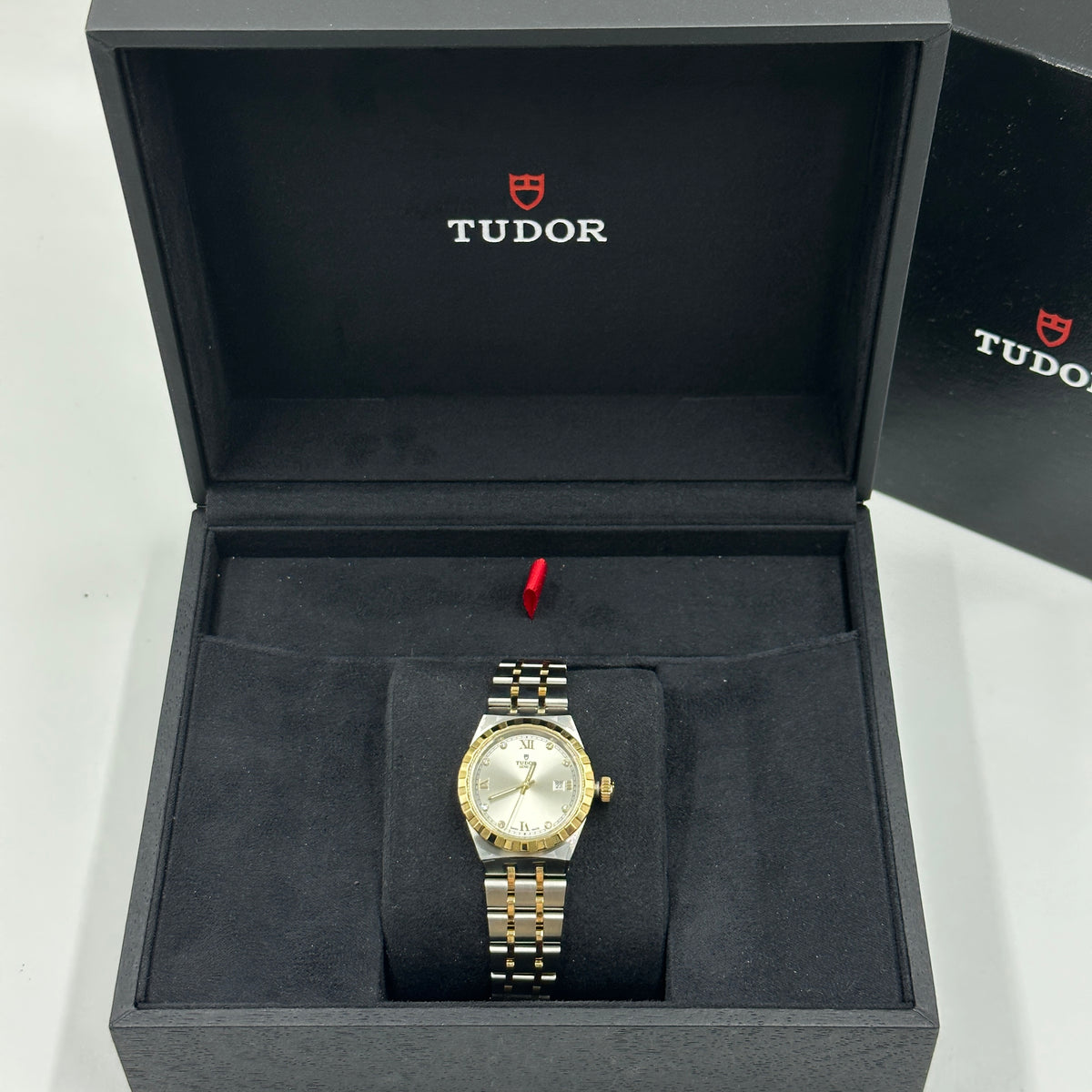 Tudor Royal Date M28303-0002 2026