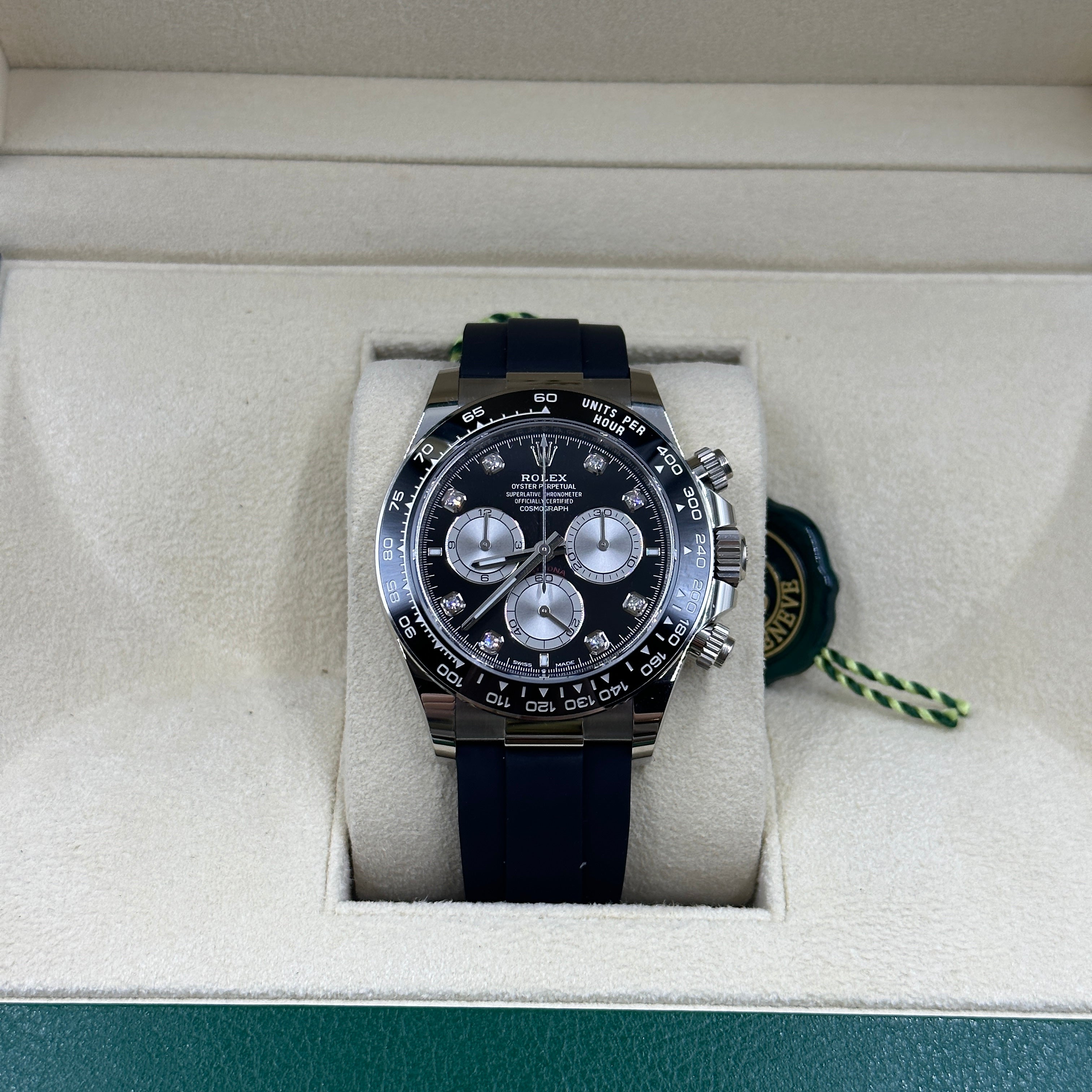 Rolex Cosmograph Daytona 126519 Helles Schwarz und Stahl mit Diamanten besetzt