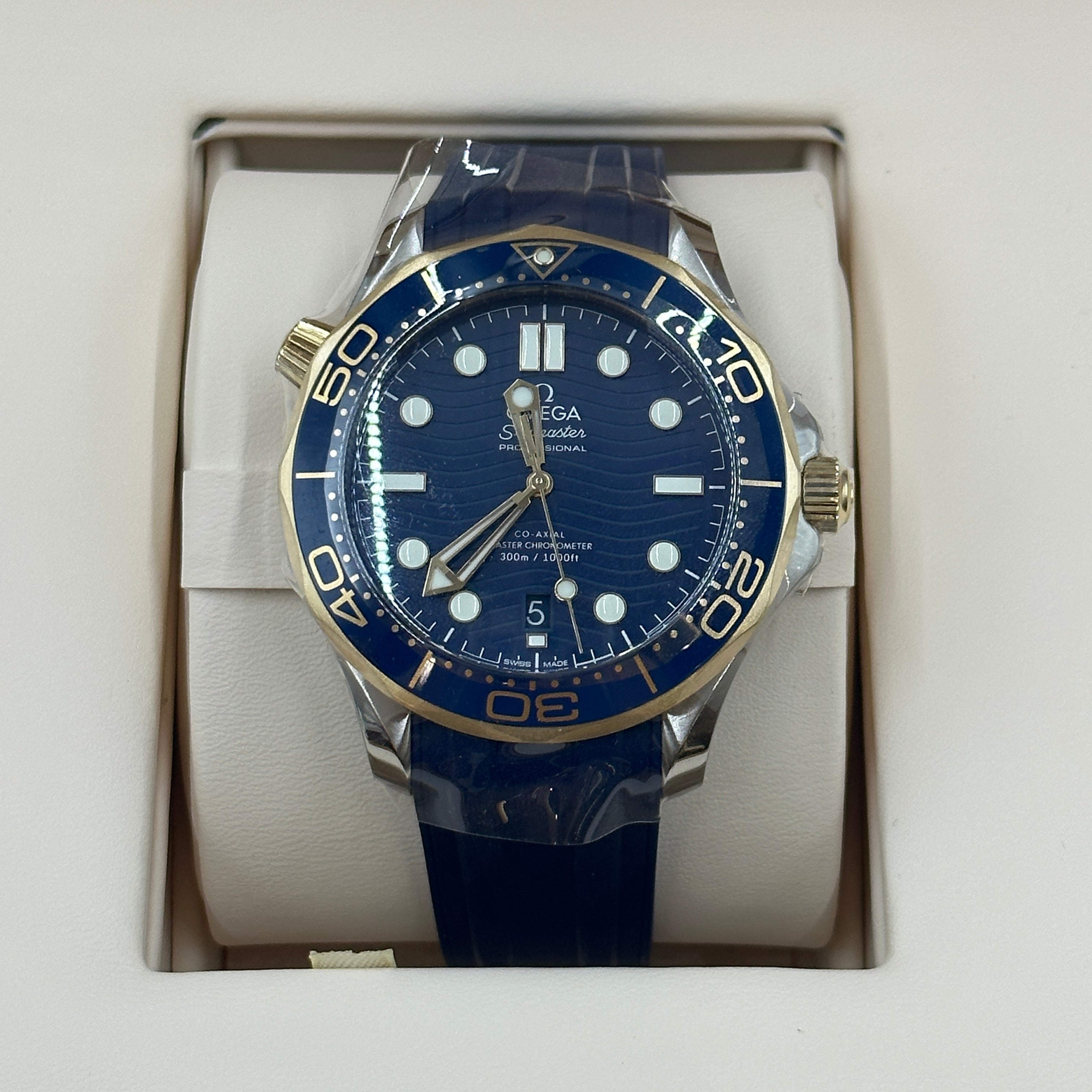 Omega Seamaster Planet Ocean 210.22.42.20.03.002 2026