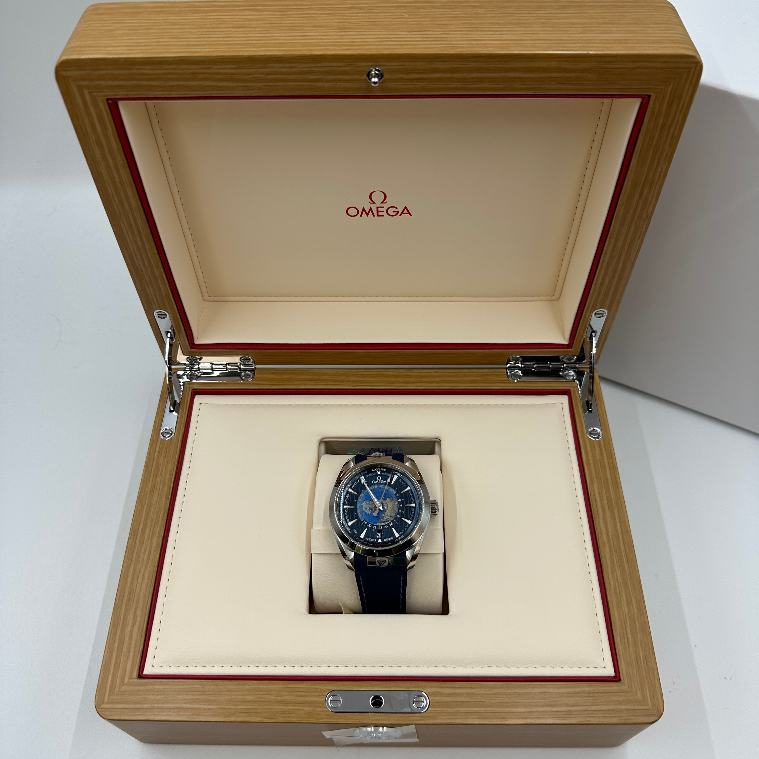 OMEGA Seamaster Aqua Terra 150M 220.12.43.22.03.001