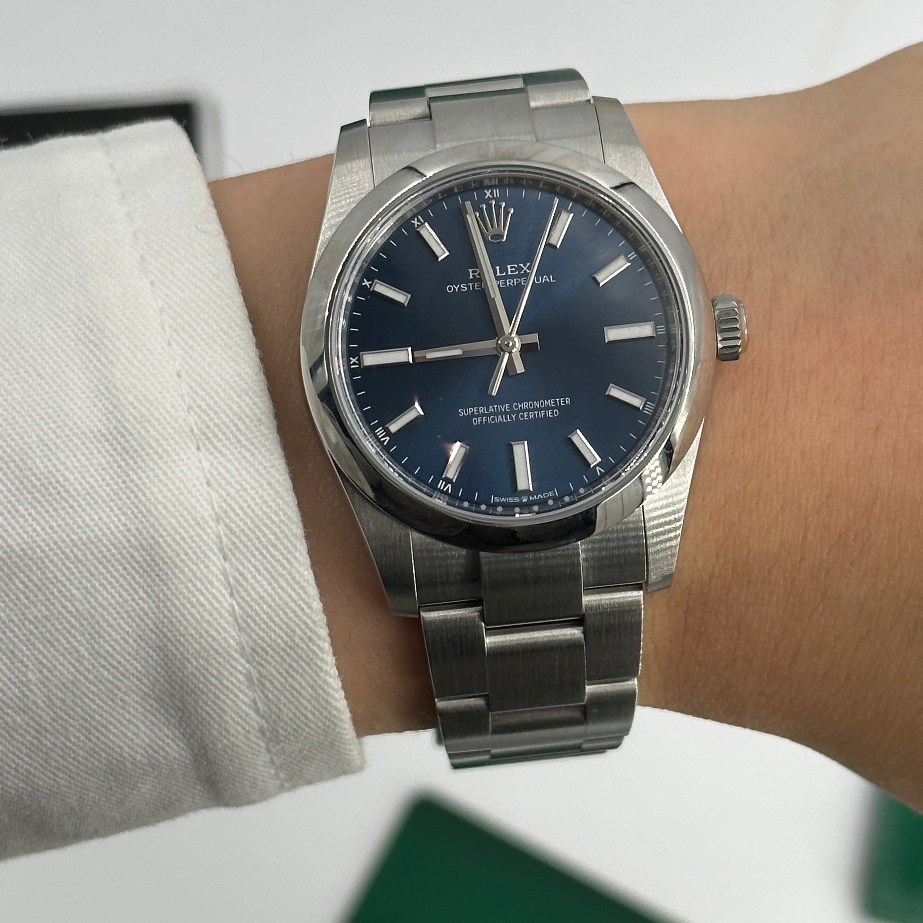 Rolex Oyster Perpetual 34 124200 Blau 2024