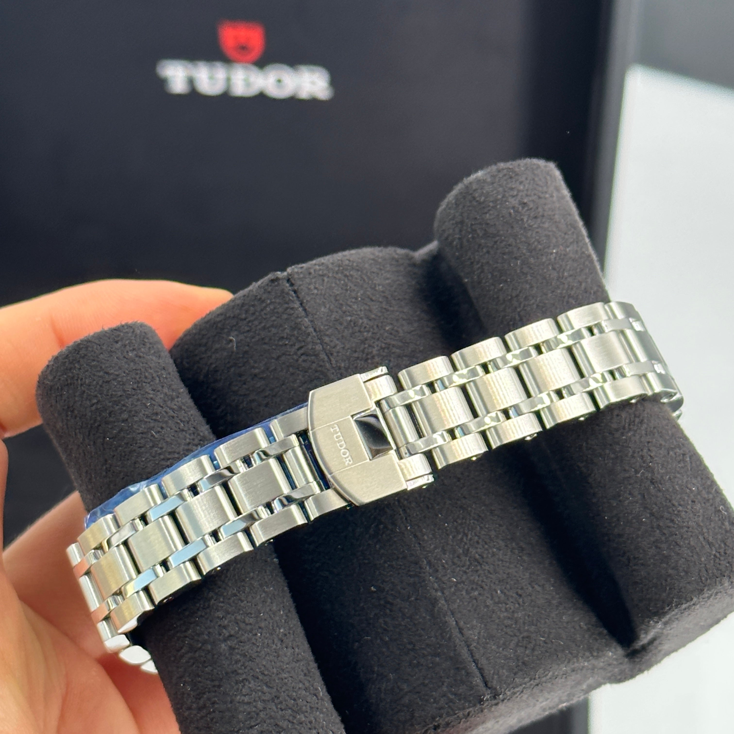 TUDOR Royal Watch - m28320-0001