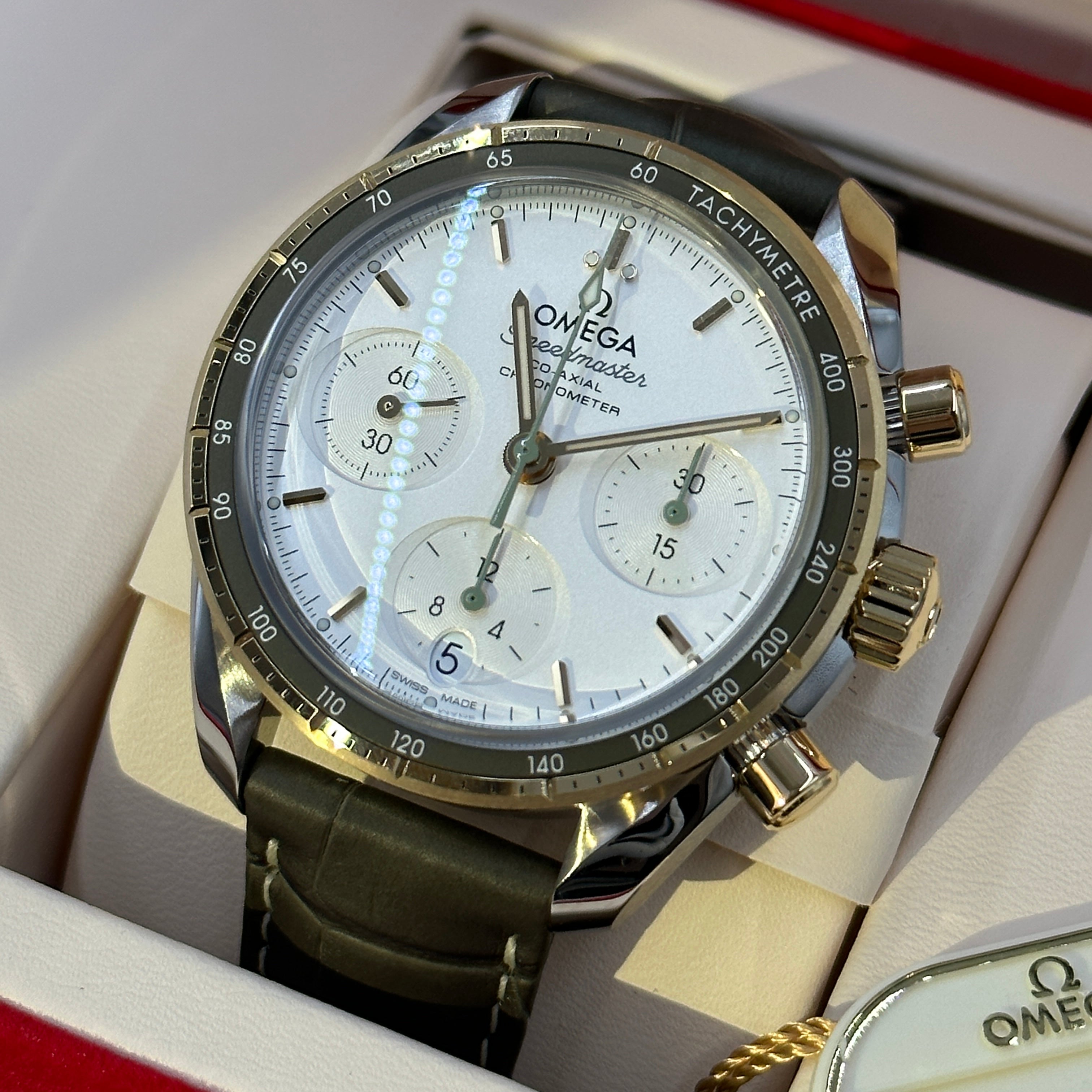 Omega Speedmaster 324.23.38.50.02.001 2026
