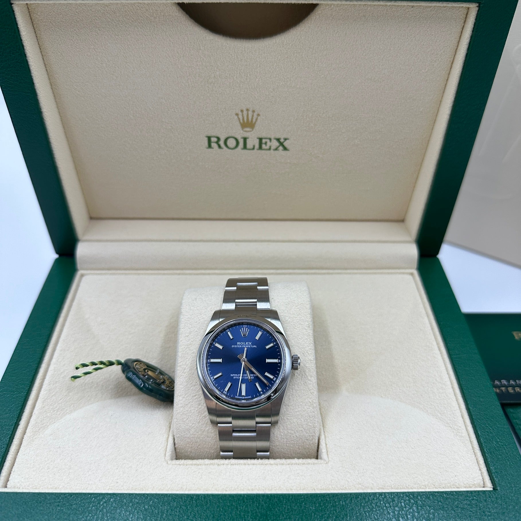 Rolex Oyster Perpetual 34 124200 Blau 2024