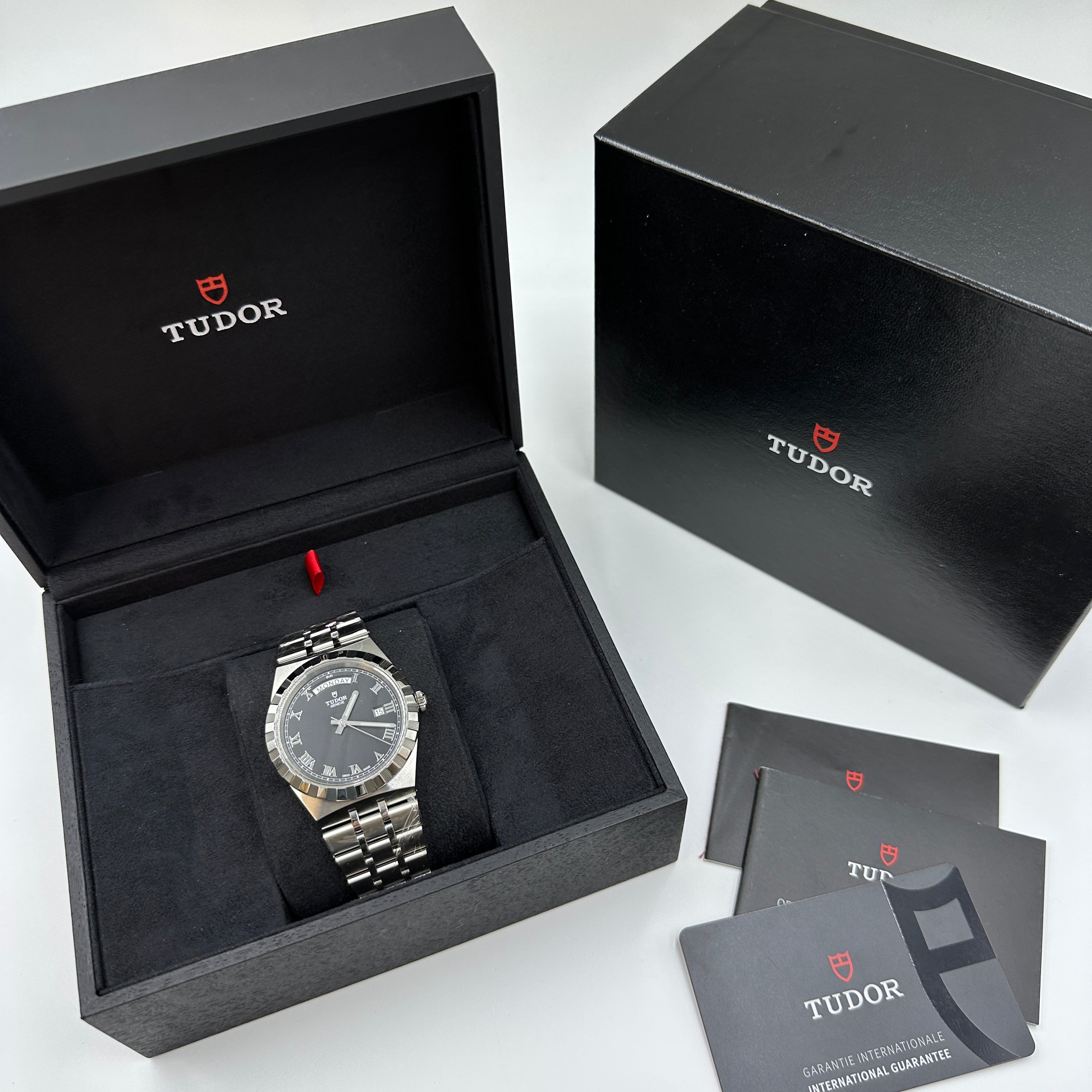 Tudor Royal M28600-0003 Black Roman