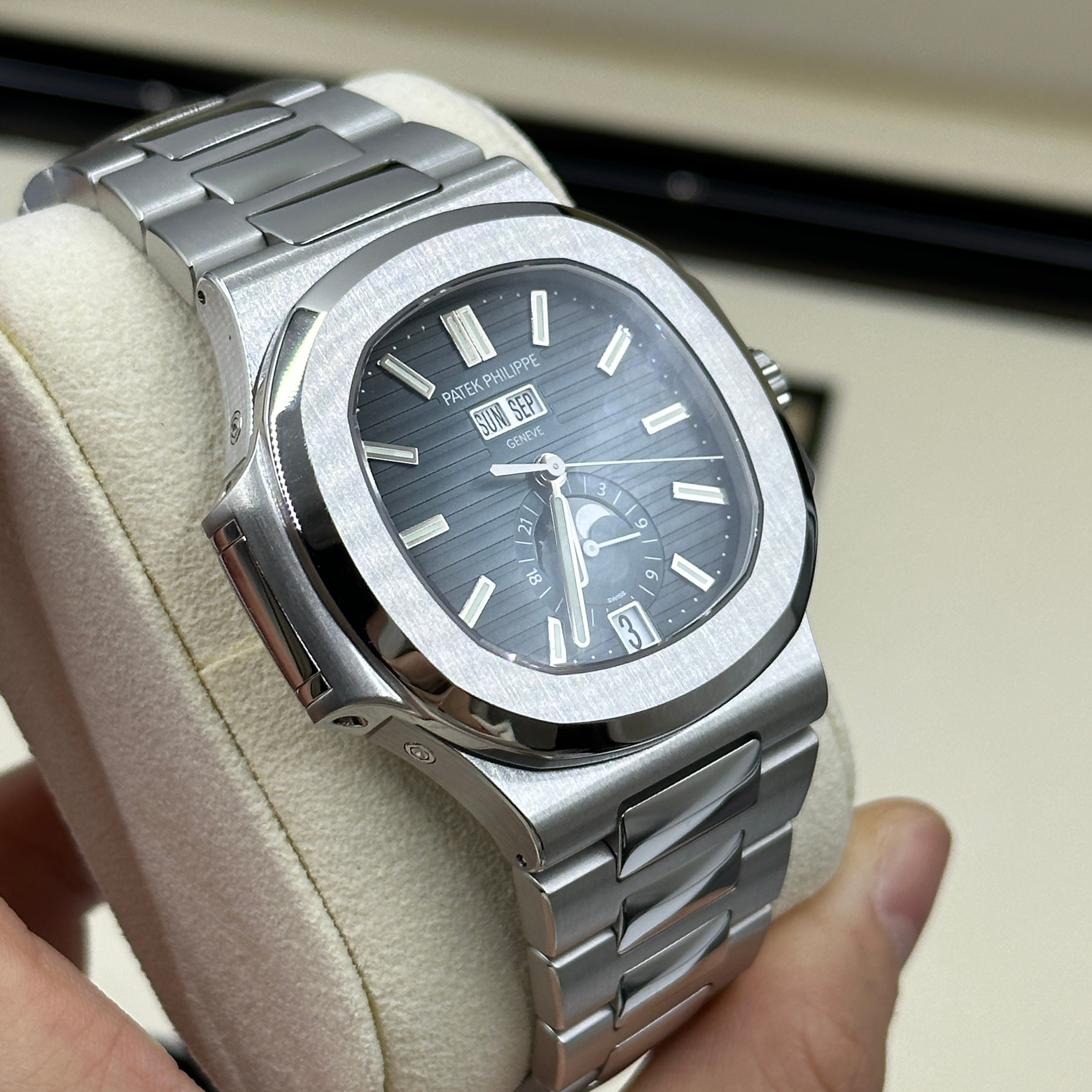Patek Philippe Nautilus 5726/1A-014 2024