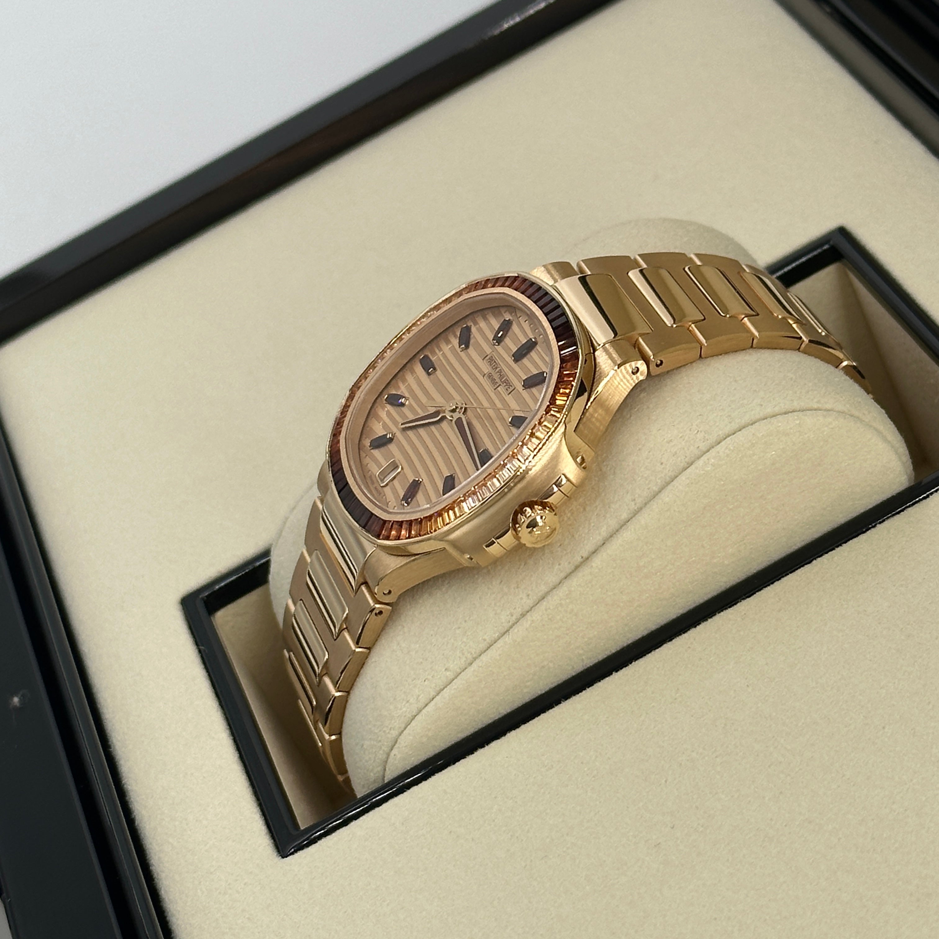 Patek Philippe Nautilus 7118/1300R-001