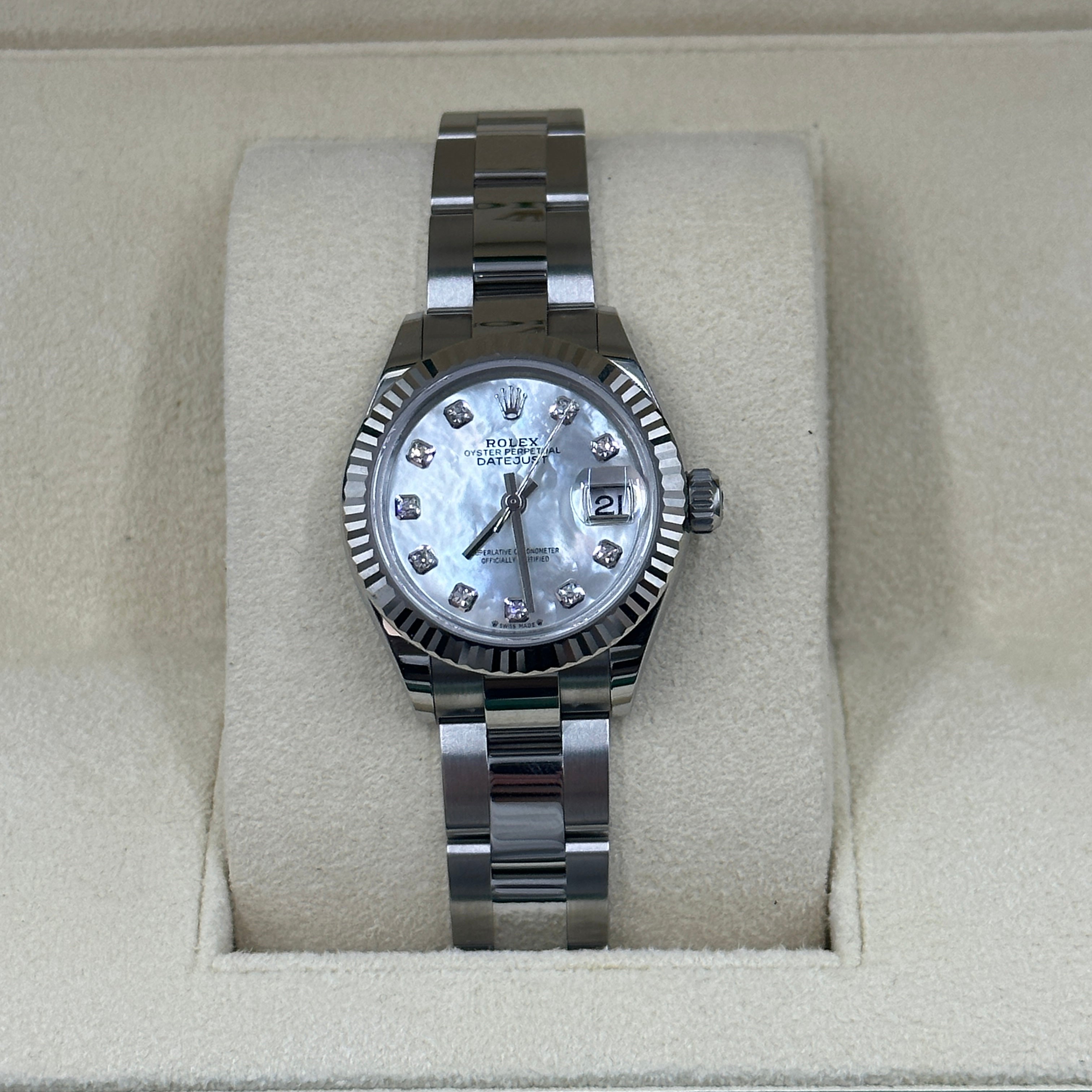 Rolex Lady-Datejust 279174NG White Oyster 2025