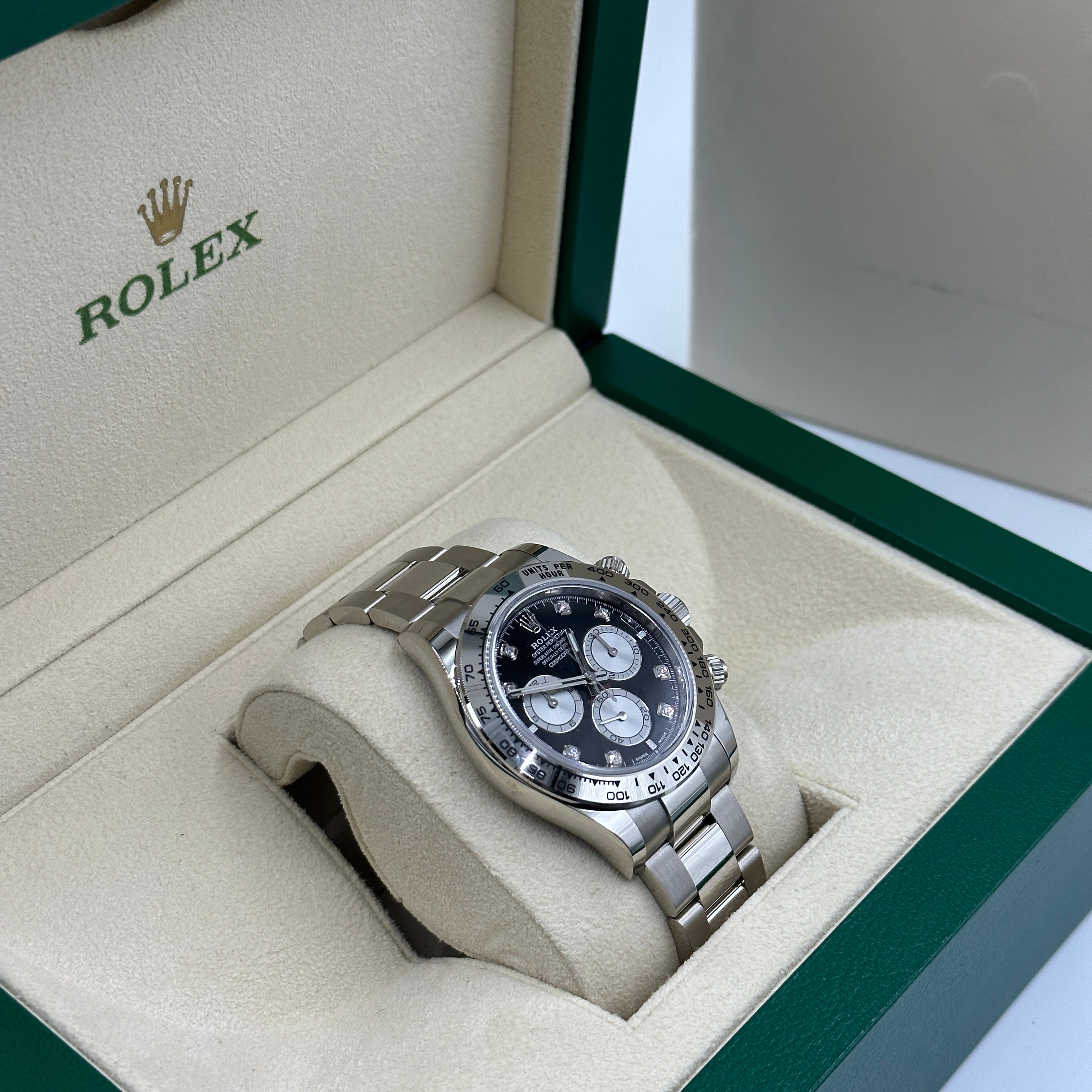 Rolex Cosmograph Daytona 126509 Helles Schwarz und Stahl mit Diamanten besetzt