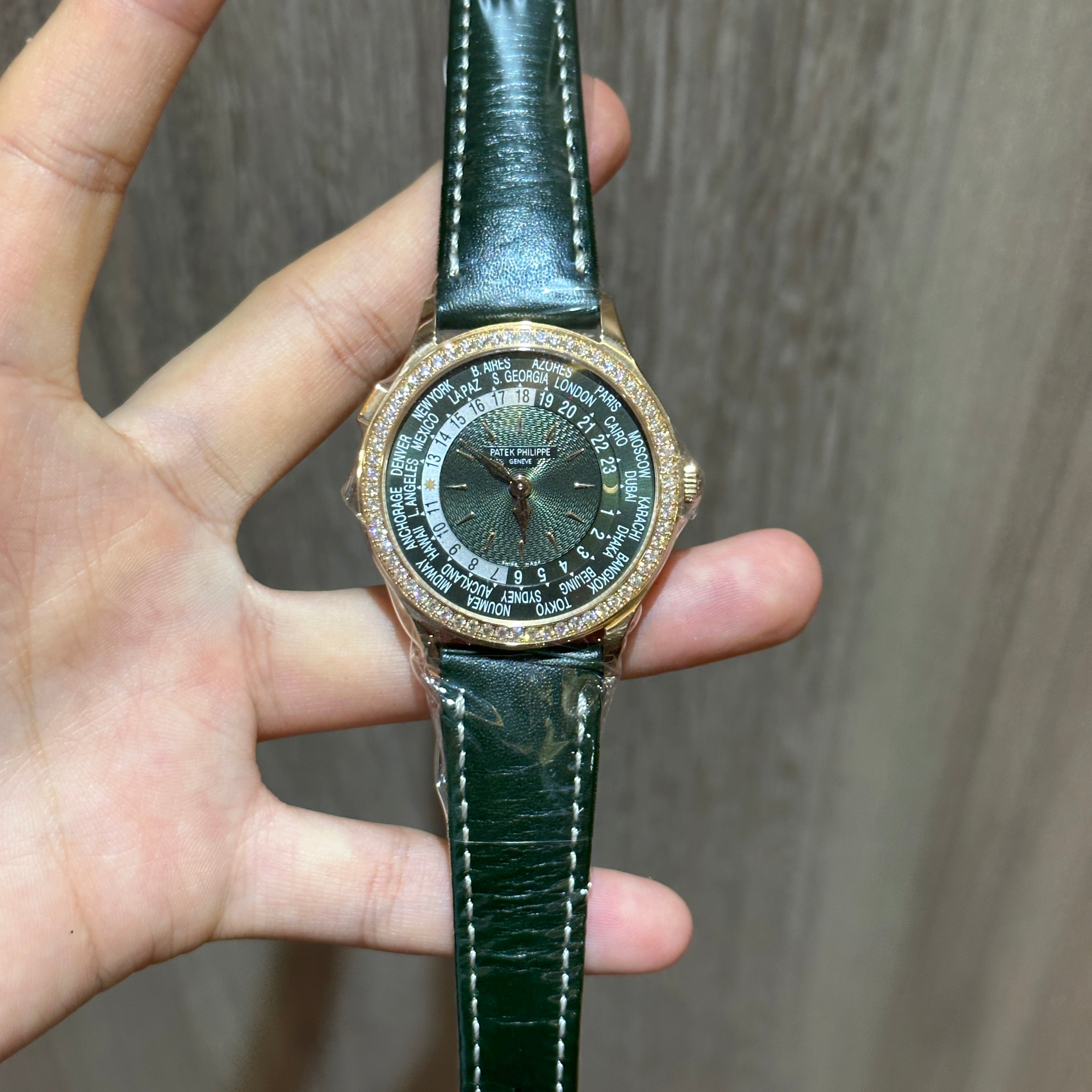 Patek Philippe World Time 7130R-014 2025