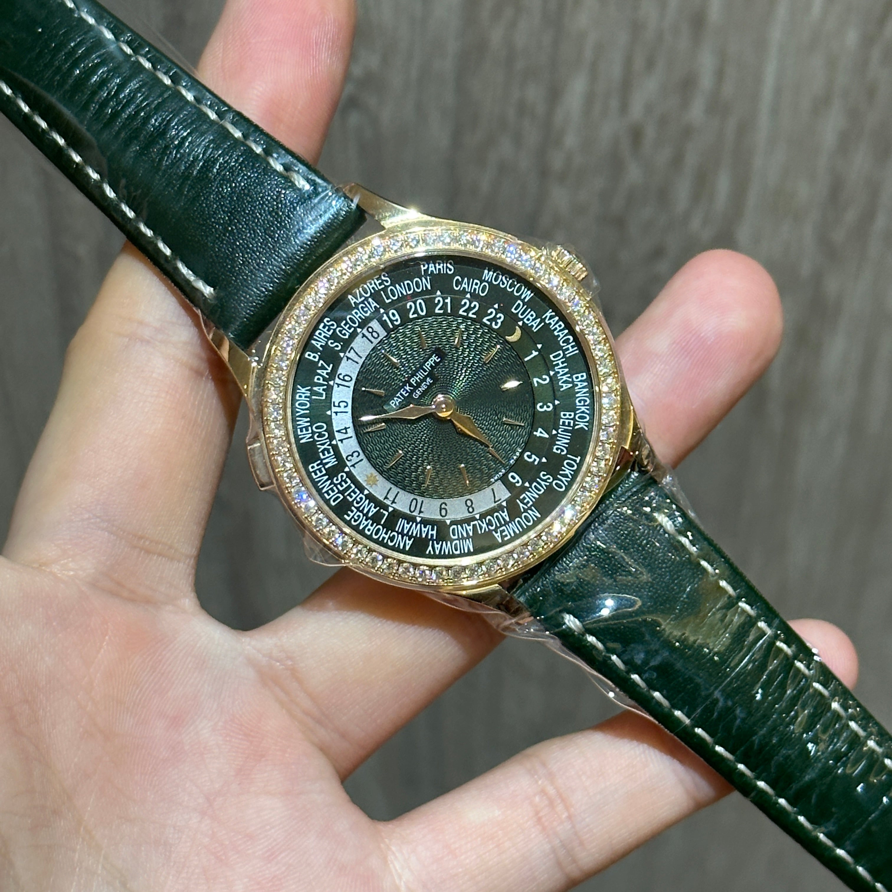 Patek Philippe World Time 7130R-014 2025