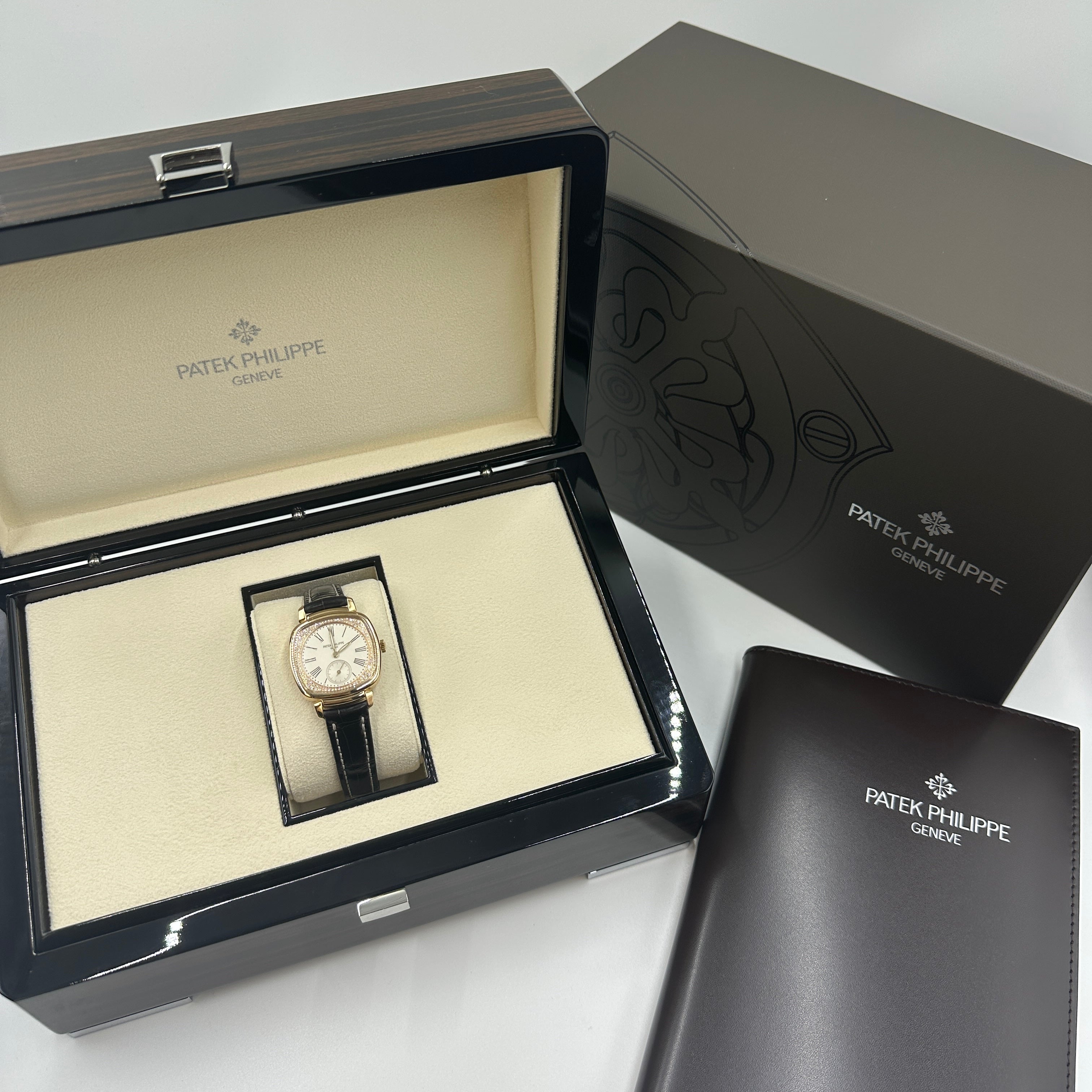 Patek Philippe Gondolo 7041R-001