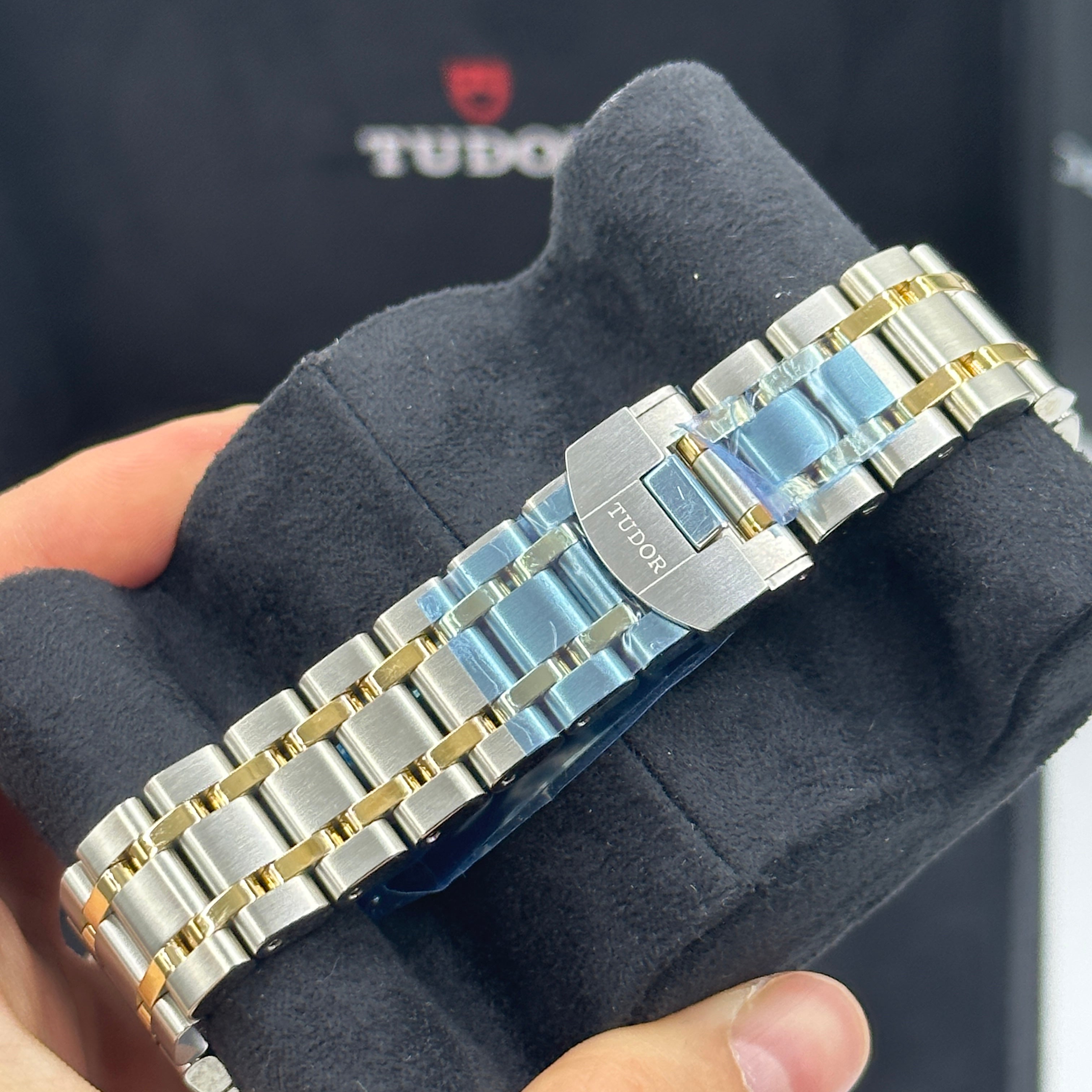 TUDOR ROYAL 28603-0002 SILVER DIAMOND