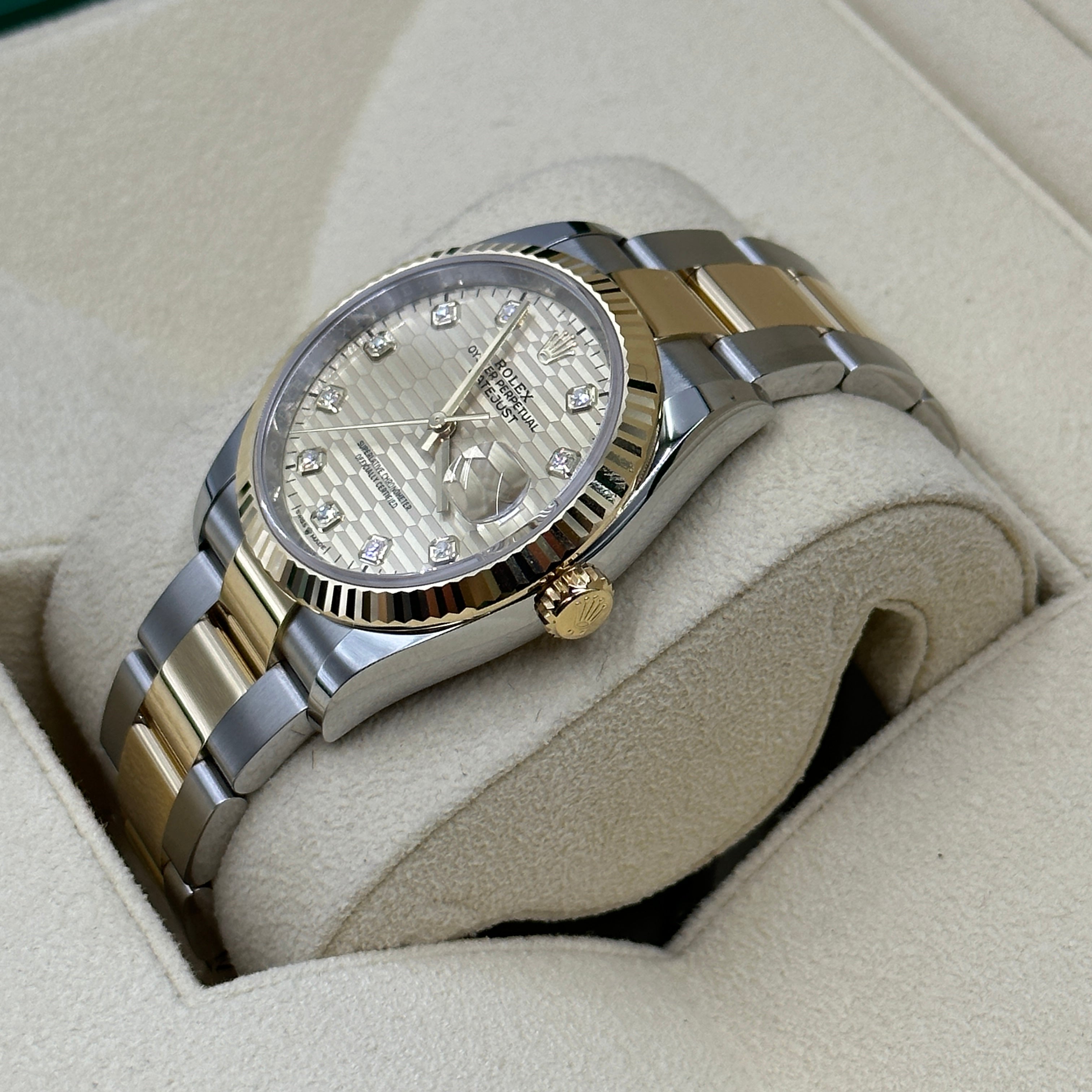 Rolex Datejust 36 126233G Champ Fluted Oyster 2024