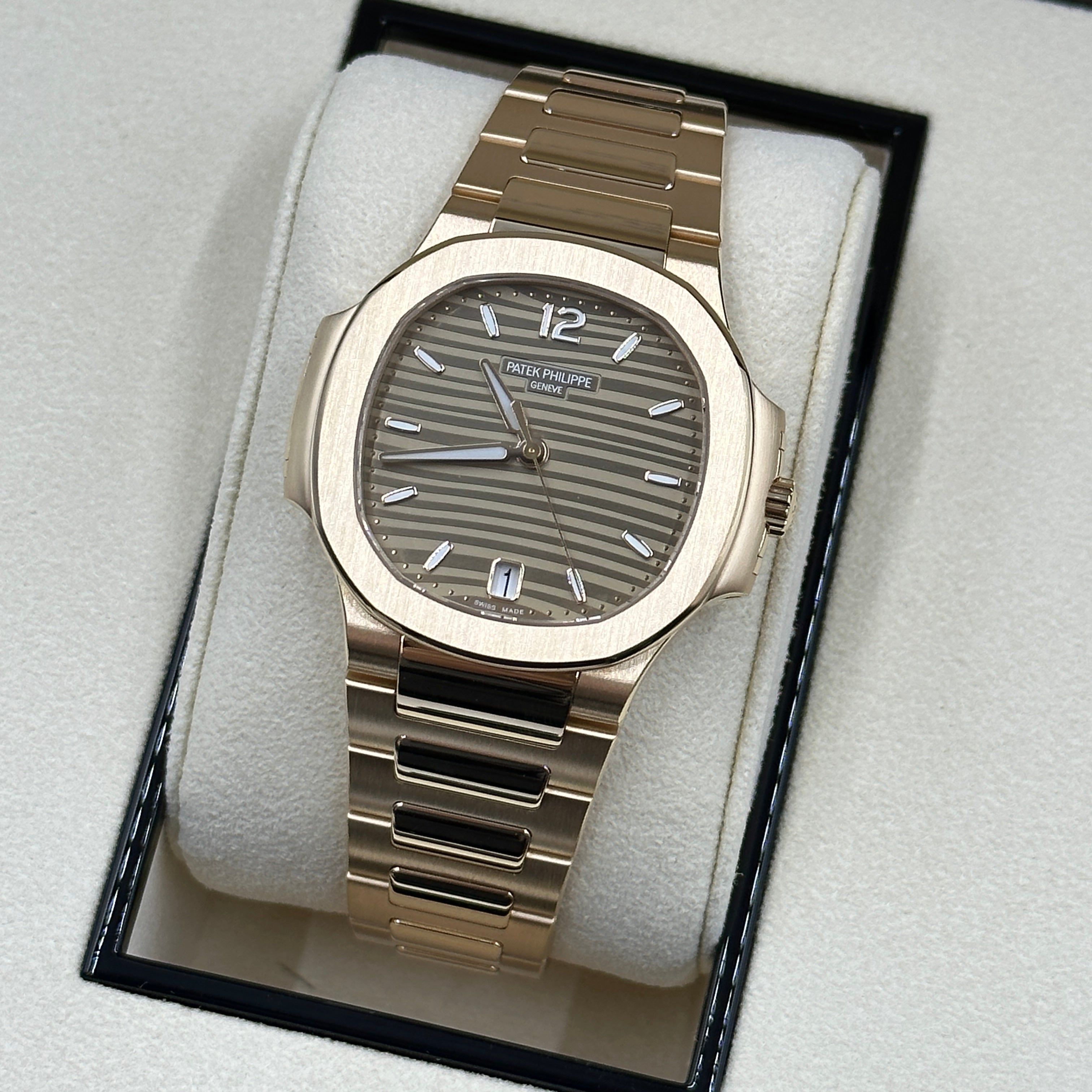 Patek Philippe Nautilus 7118/1R-010