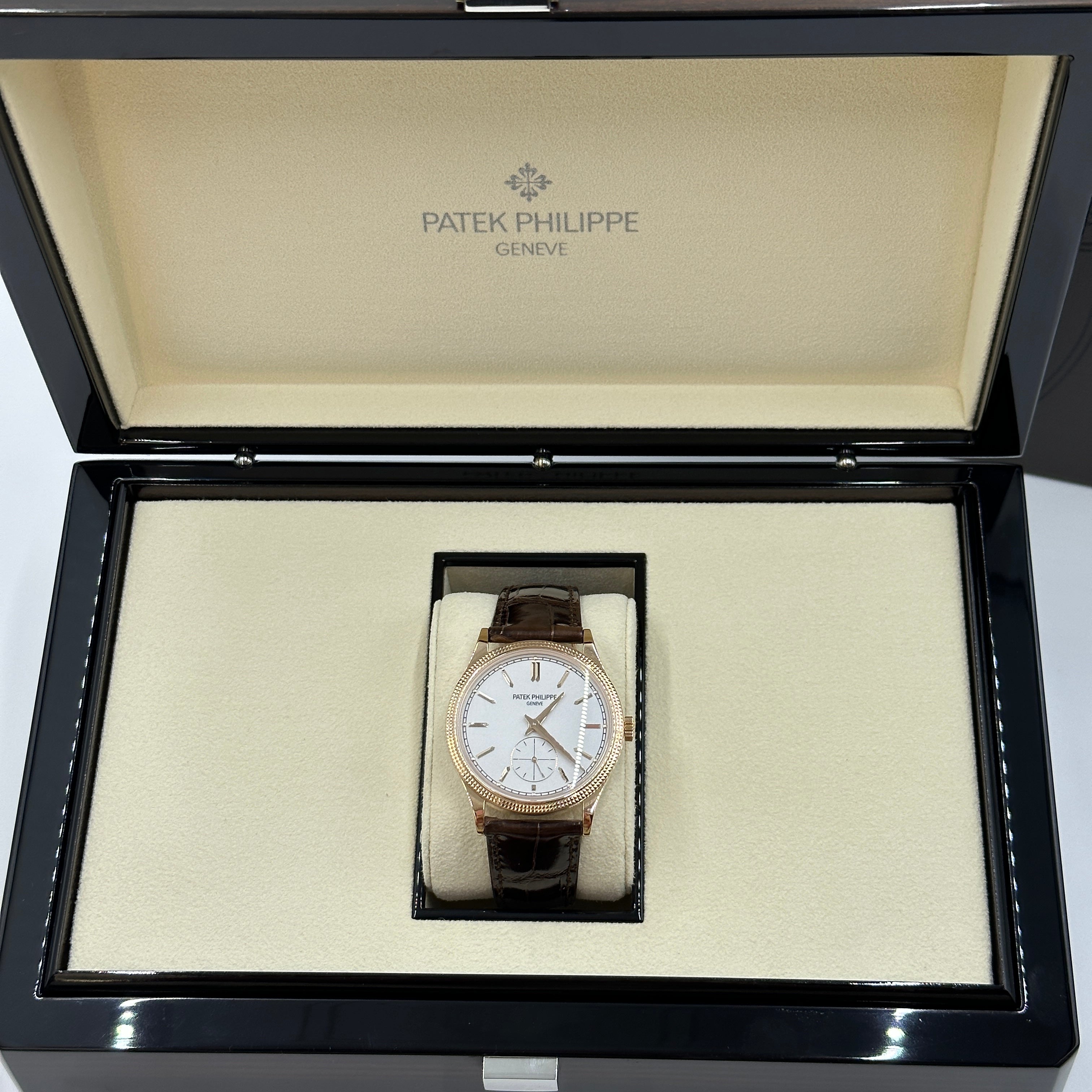 Patek Philippe Calatrava 6119R-001 Roségold 39 mm Clous-de-Paris