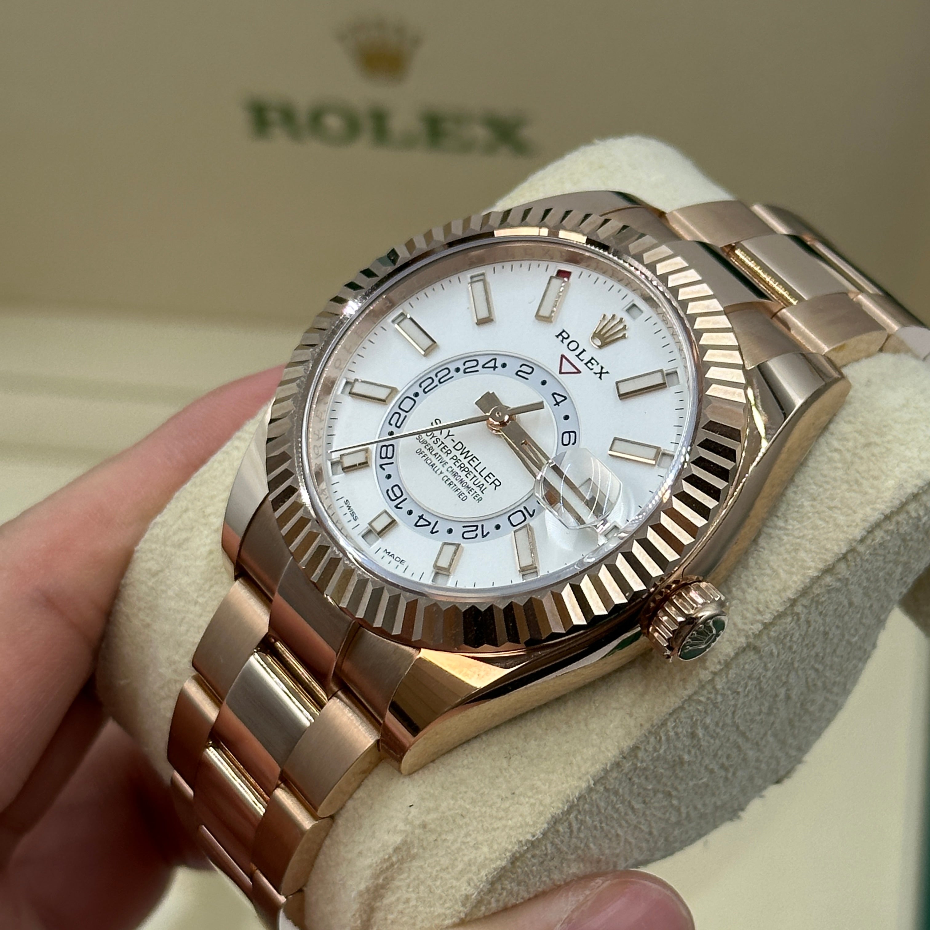Rolex Sky-Dweller 326935 WHITE