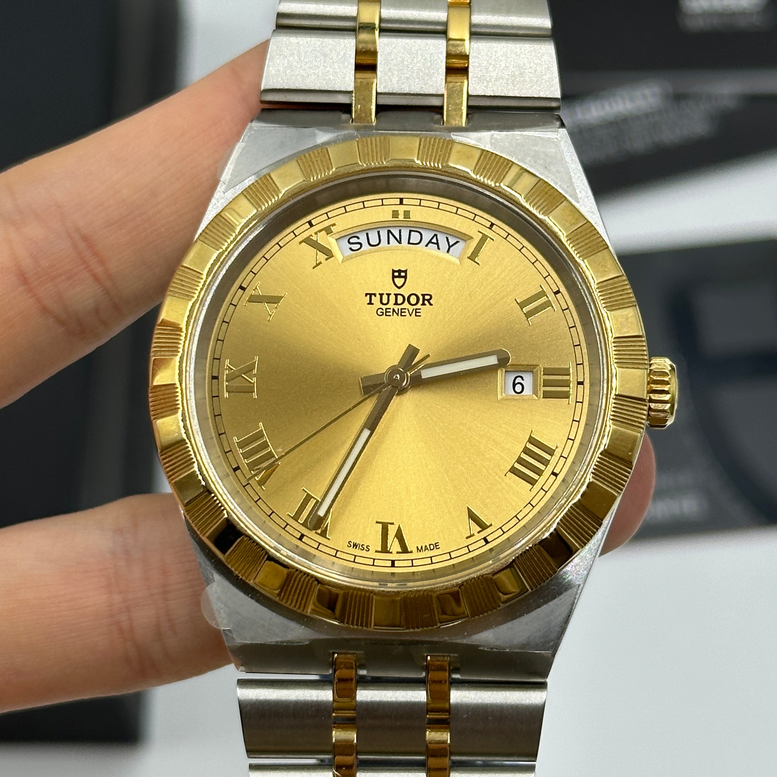 TUDOR Tudor Royal M28603-0004