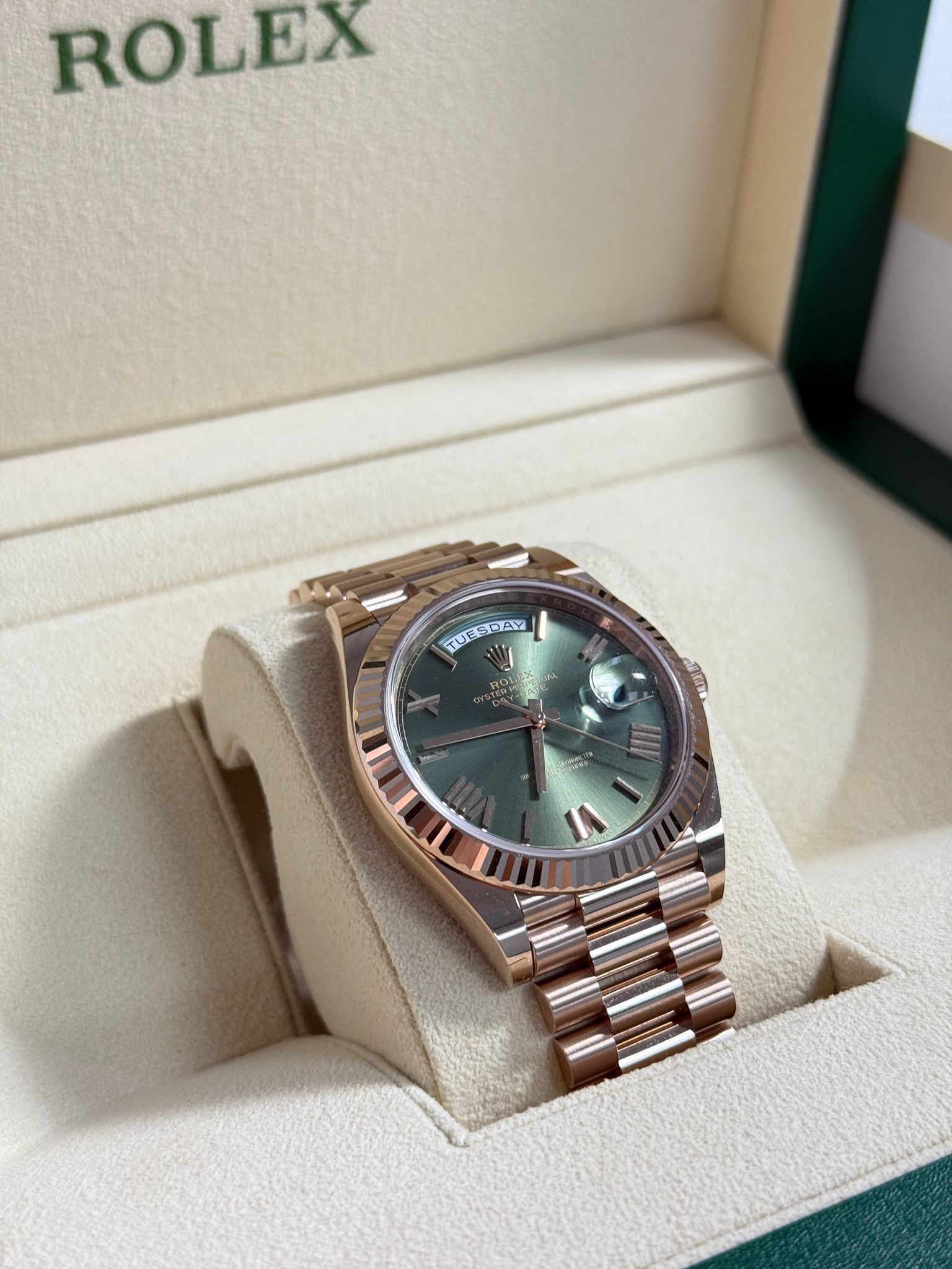 Rolex Day-Date 40MM 228235 Green Roman 2024