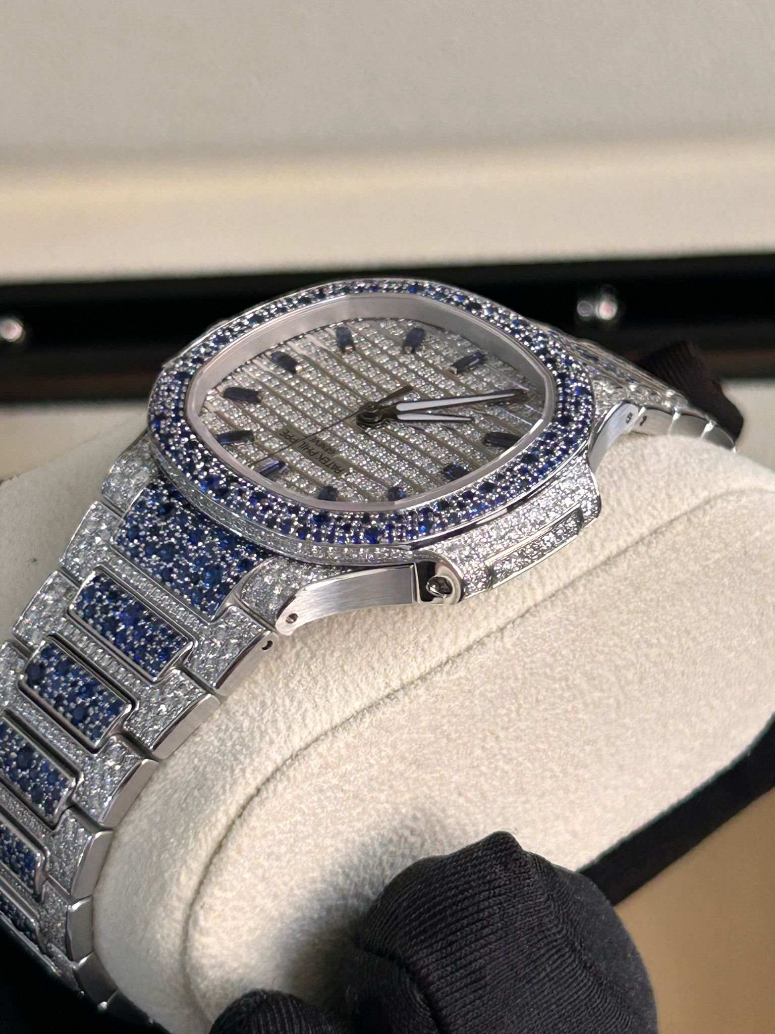 Patek Philippe Nautilus Haute Joaillerie 7118/1451G-001