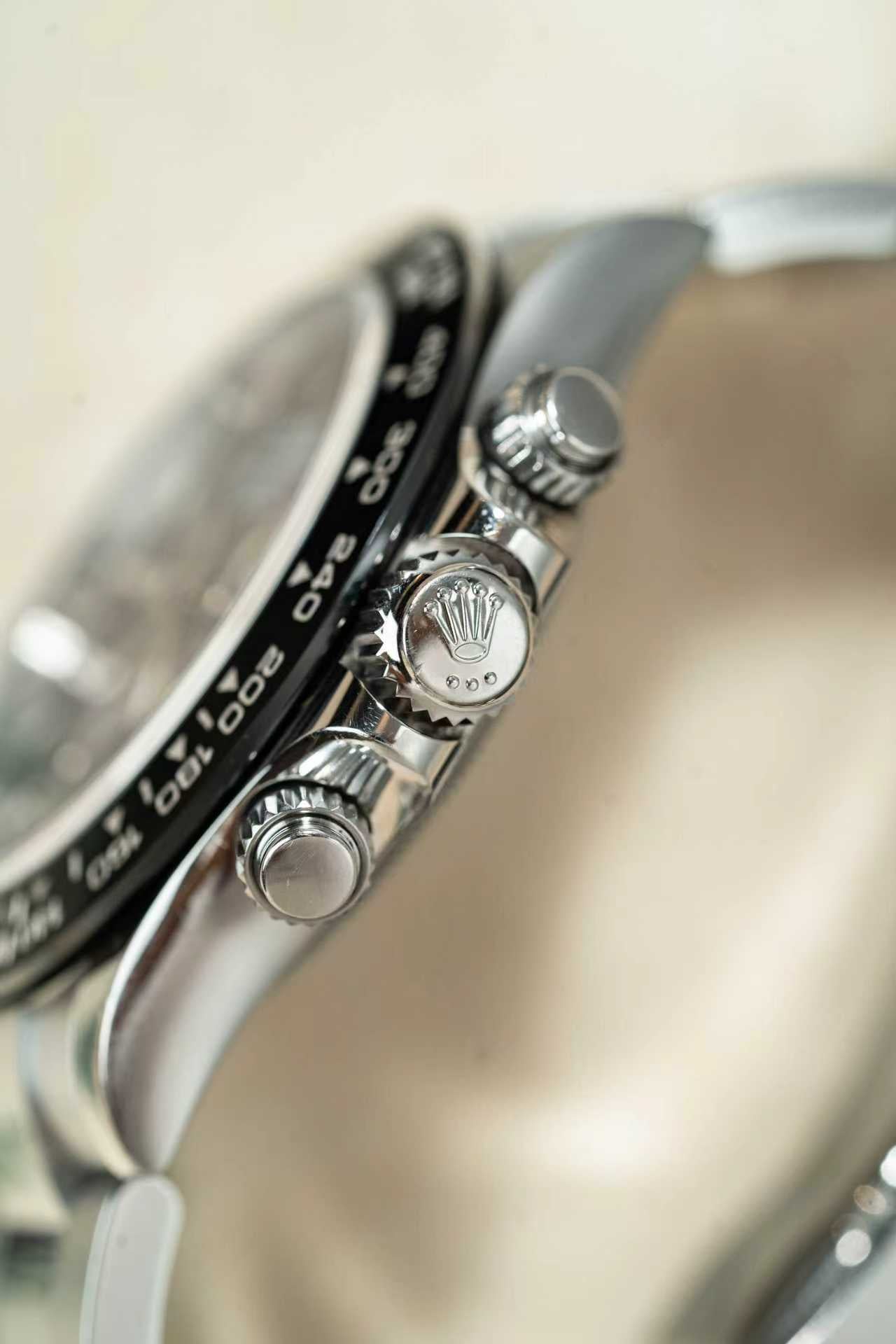 ROLEX 116500 black oyster 12.5links