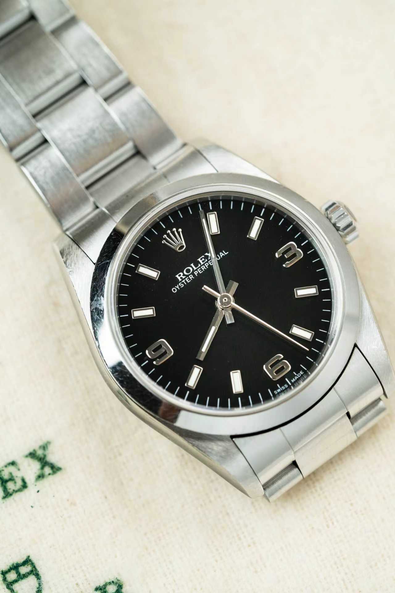 Rolex Oyster Perpetual 31 67480 Black Naked