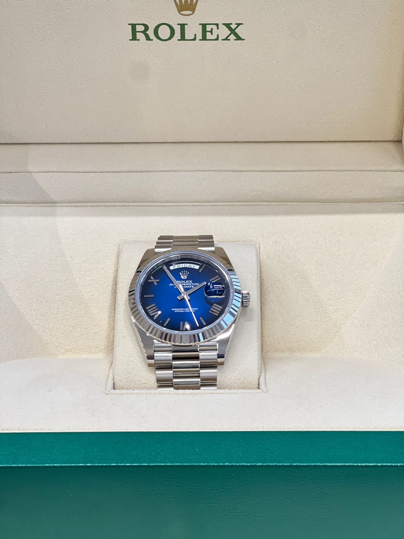 ROLEX Day-Date 40228239 BLUE ROMAN