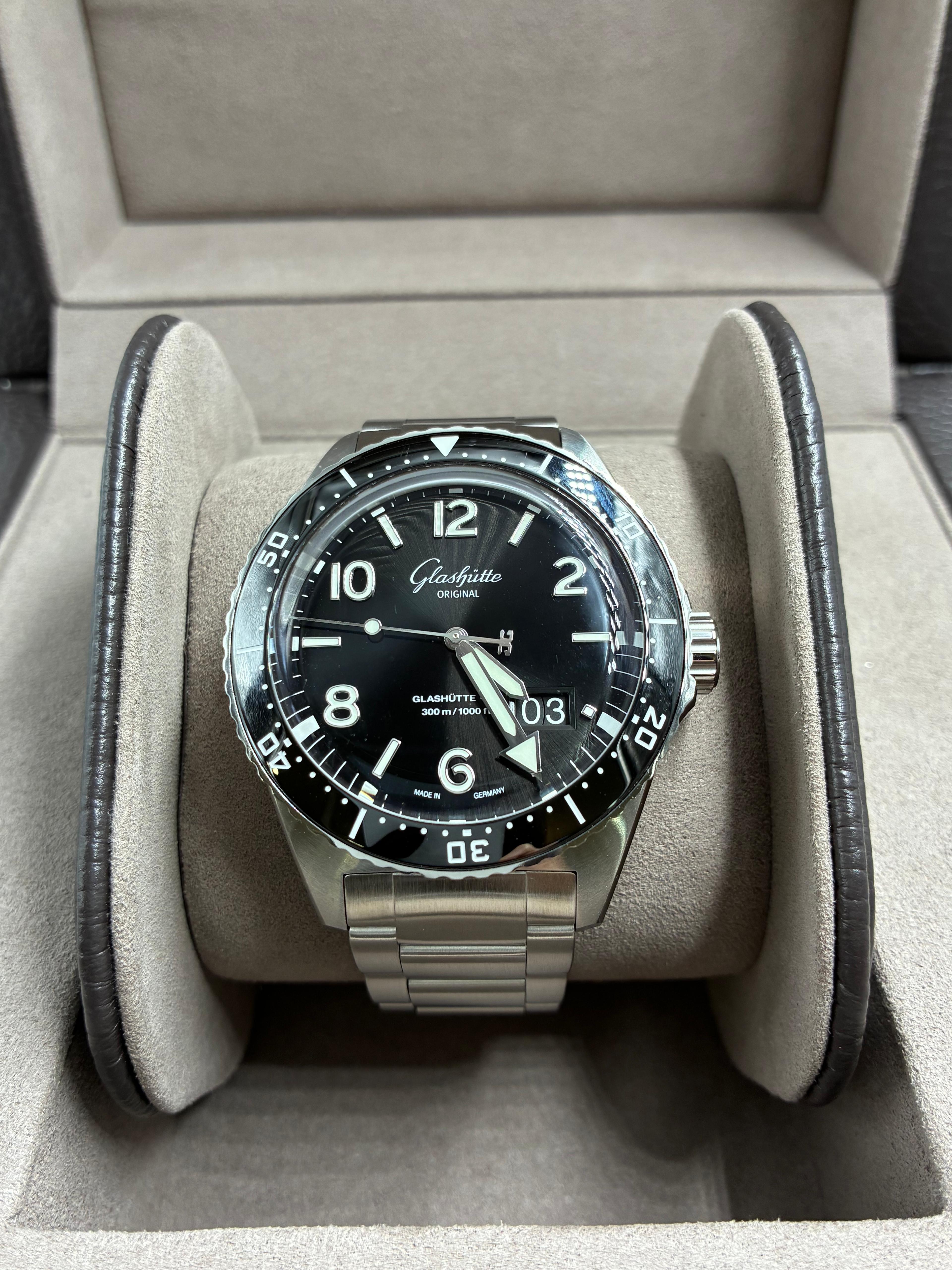 Glashütte Original Seaq Panoramadatum 1-36-13-01-80-70