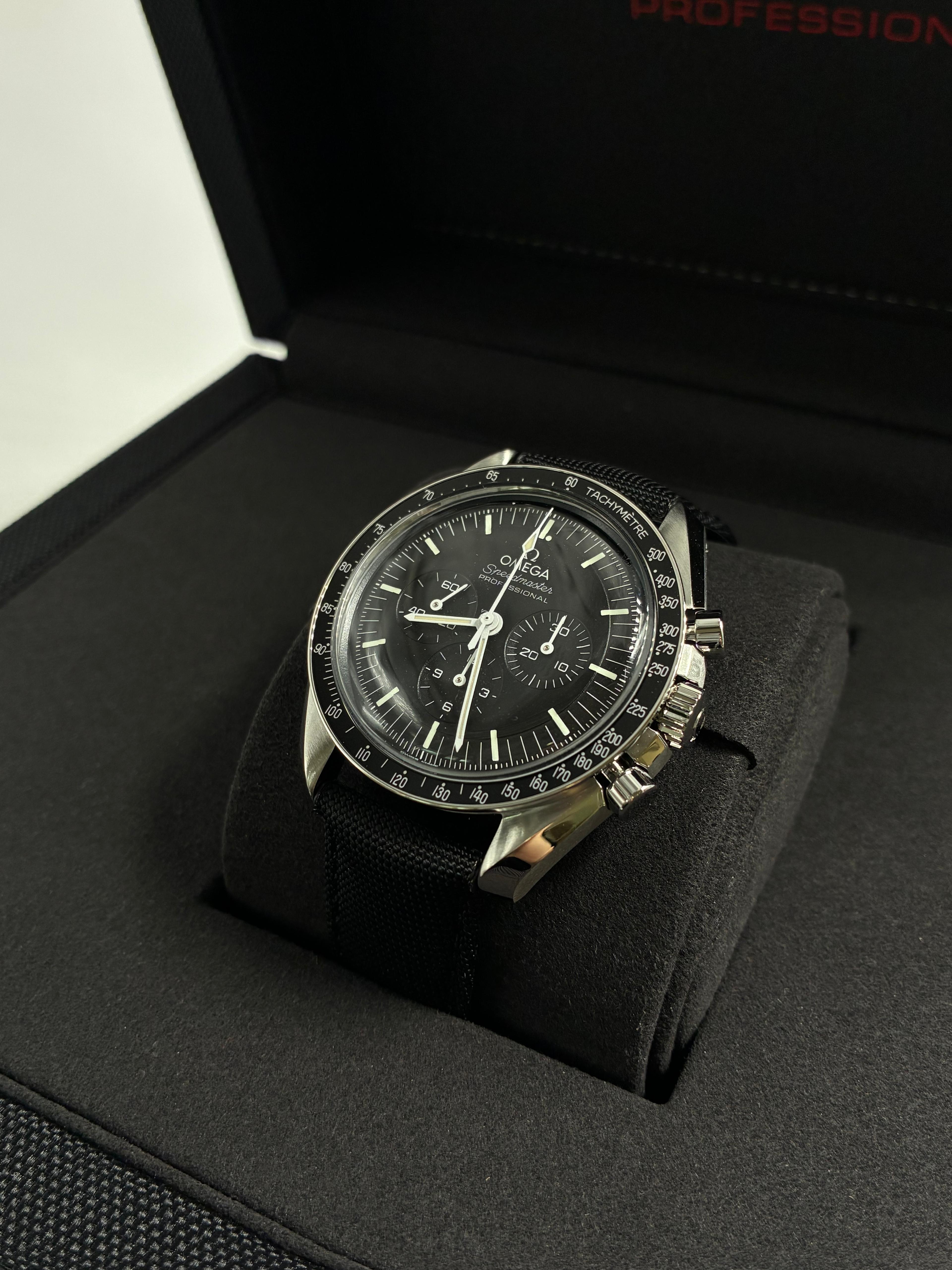 Omega Speedmaster Professional Moonwatch 310.32.42.50.01.001 2026