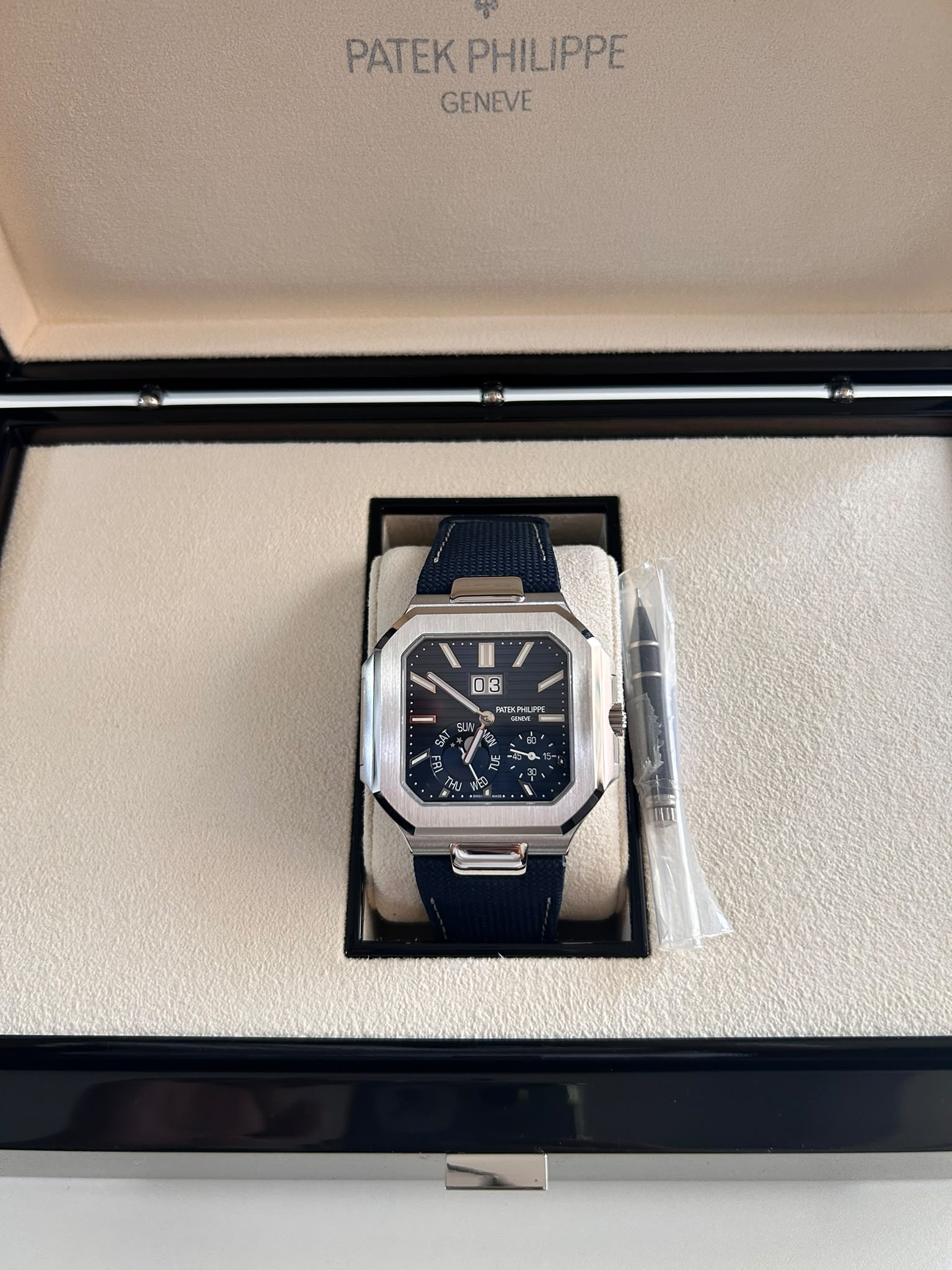 Patek Philippe Cubitus 5822P-001 2026