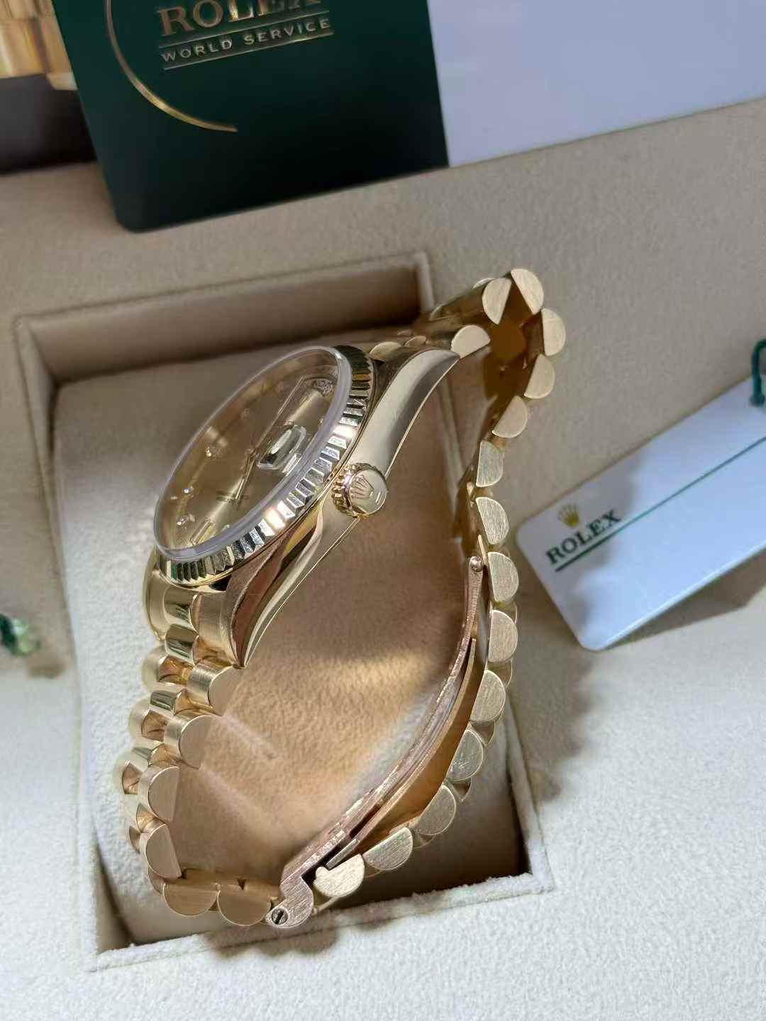 18238 champ diamond jubilee 22links naked