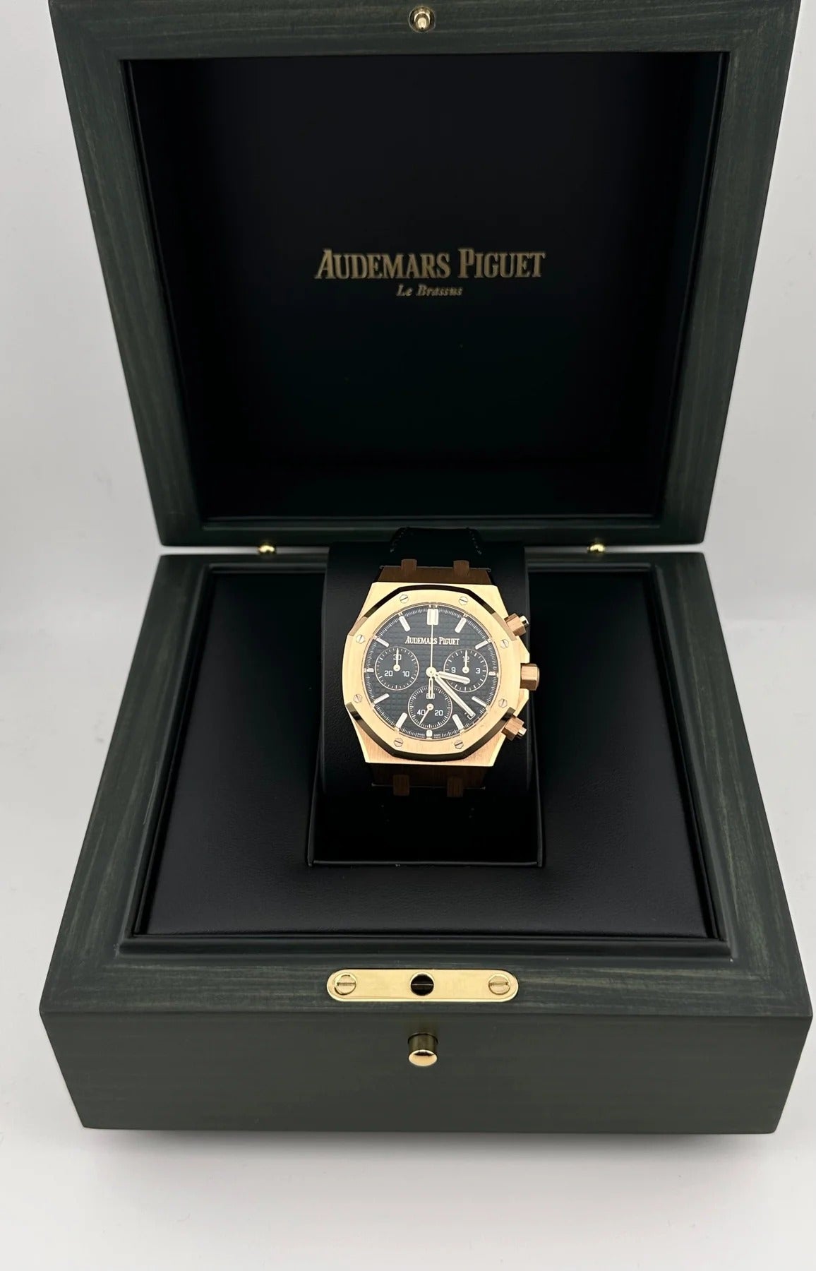 Audemars Piguet Royal Oak Chronograph 26240OR.OO.D002CR.02 2025